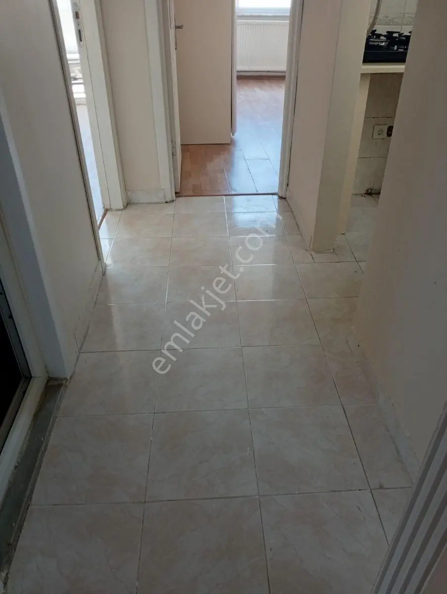 Kocamustafapaşa Yedi Şehitler Sokakta Kiralık Daire - Görsel 3