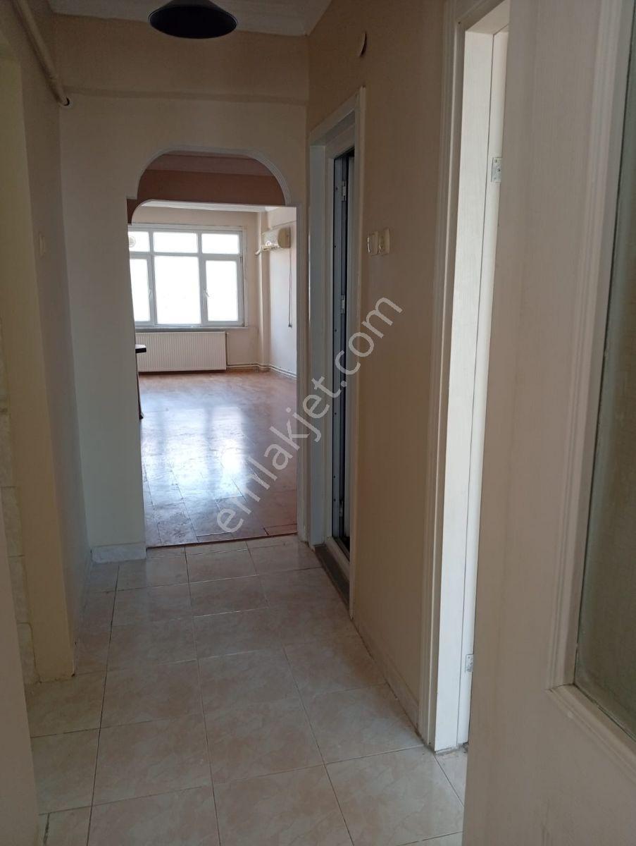 Kocamustafapaşa Yedi Şehitler Sokakta Kiralık Daire