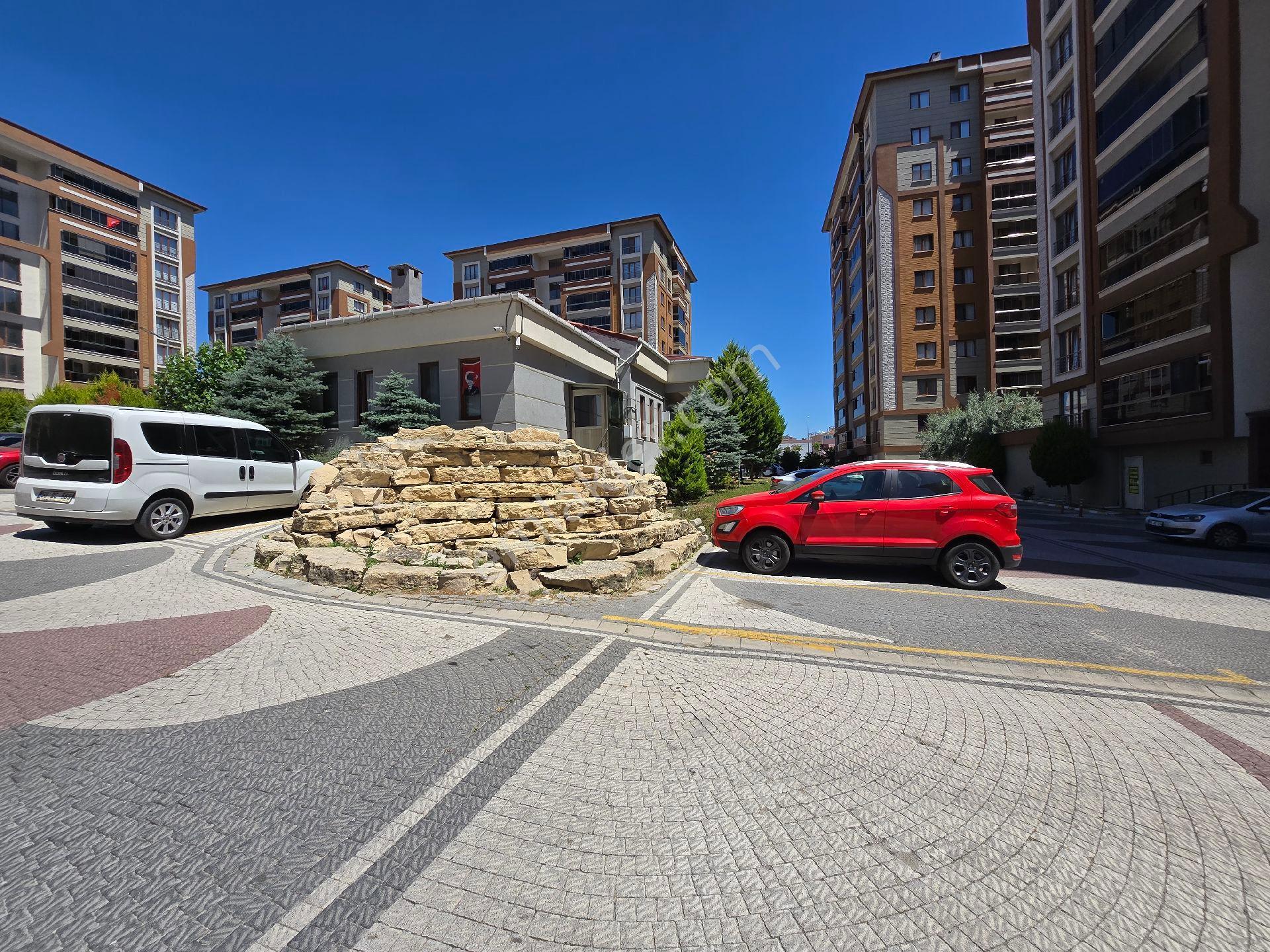 Re/max Land'den | Kervancı Cıty 3'te Havuzlu Sitede Fırsat 2+1 Daire! - Görsel 24