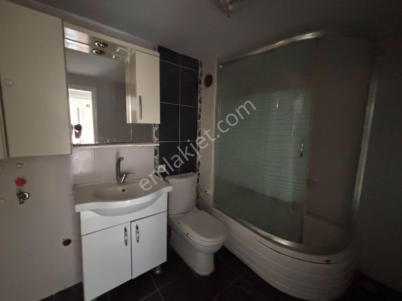 Reşatbey Mahallesi'nde 3+1 Geniş Kiralık Daire - Görsel 19