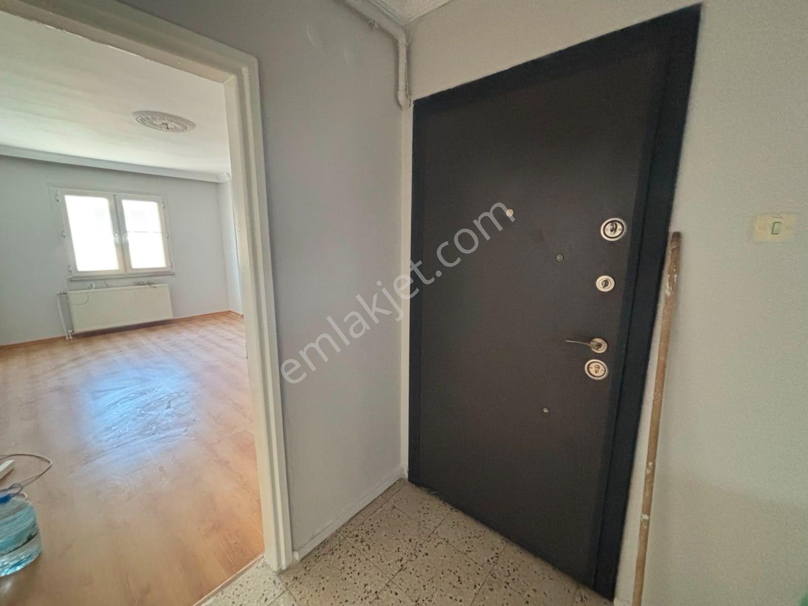 Reşatbey Mahallesi'nde 3+1 Geniş Kiralık Daire - Görsel 22