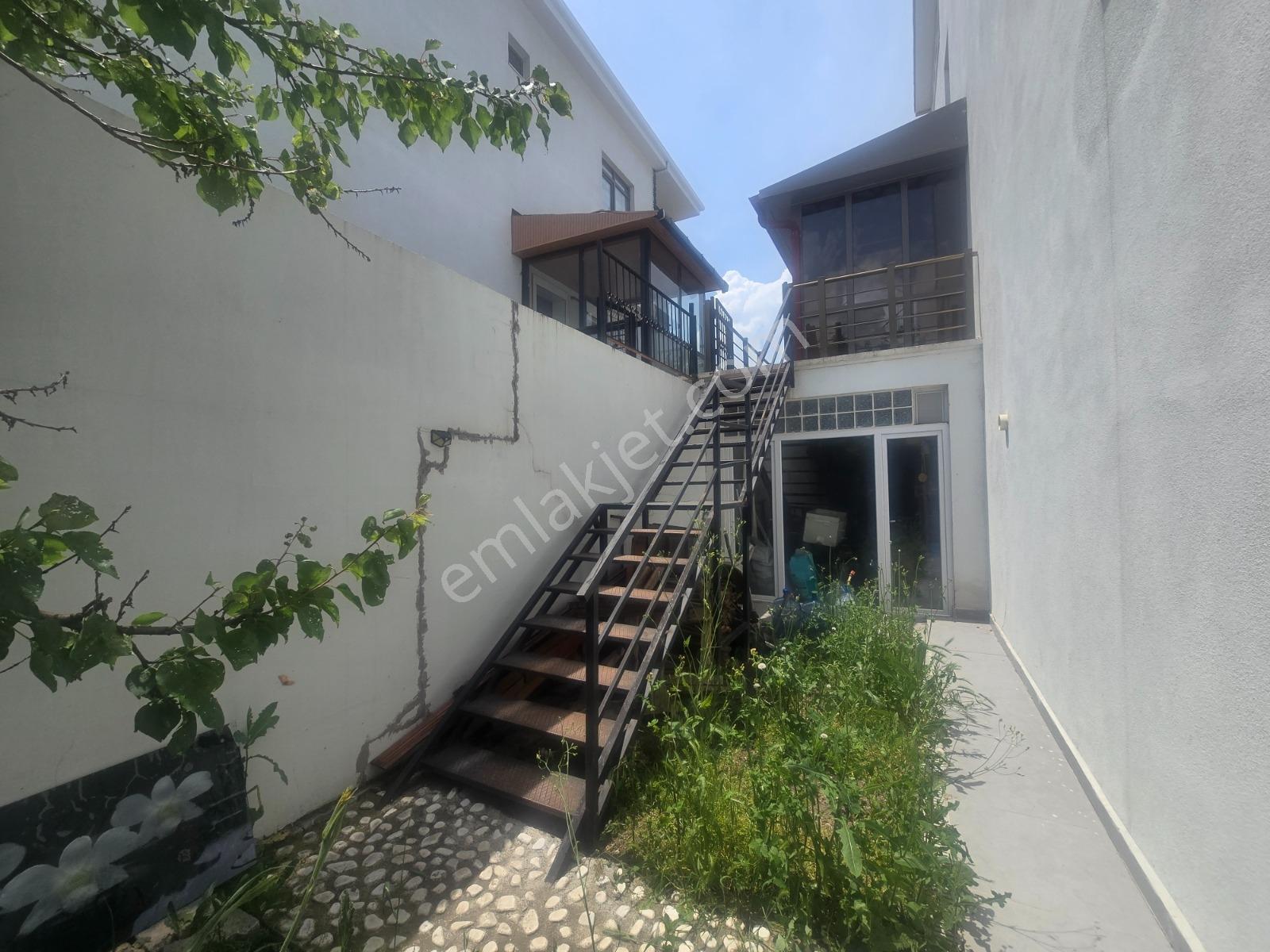 Bağlıca'da Tam Müstakil Ticari Kullanıma Uygun Kiralık Villa - Görsel 8
