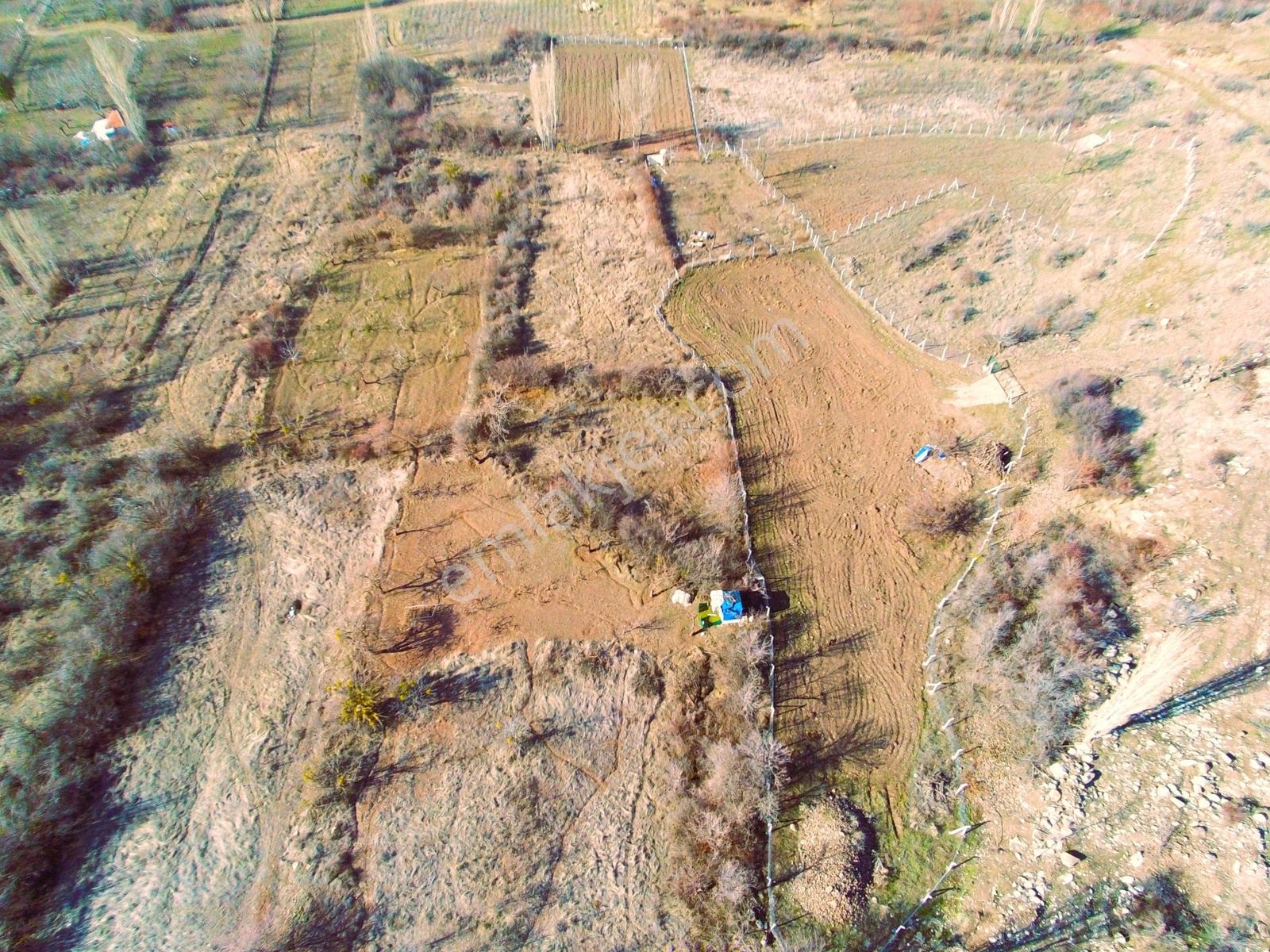 Ayaşta Köy İçi Tek Tapu 322 M2 Bahçe Yeri - Görsel 4