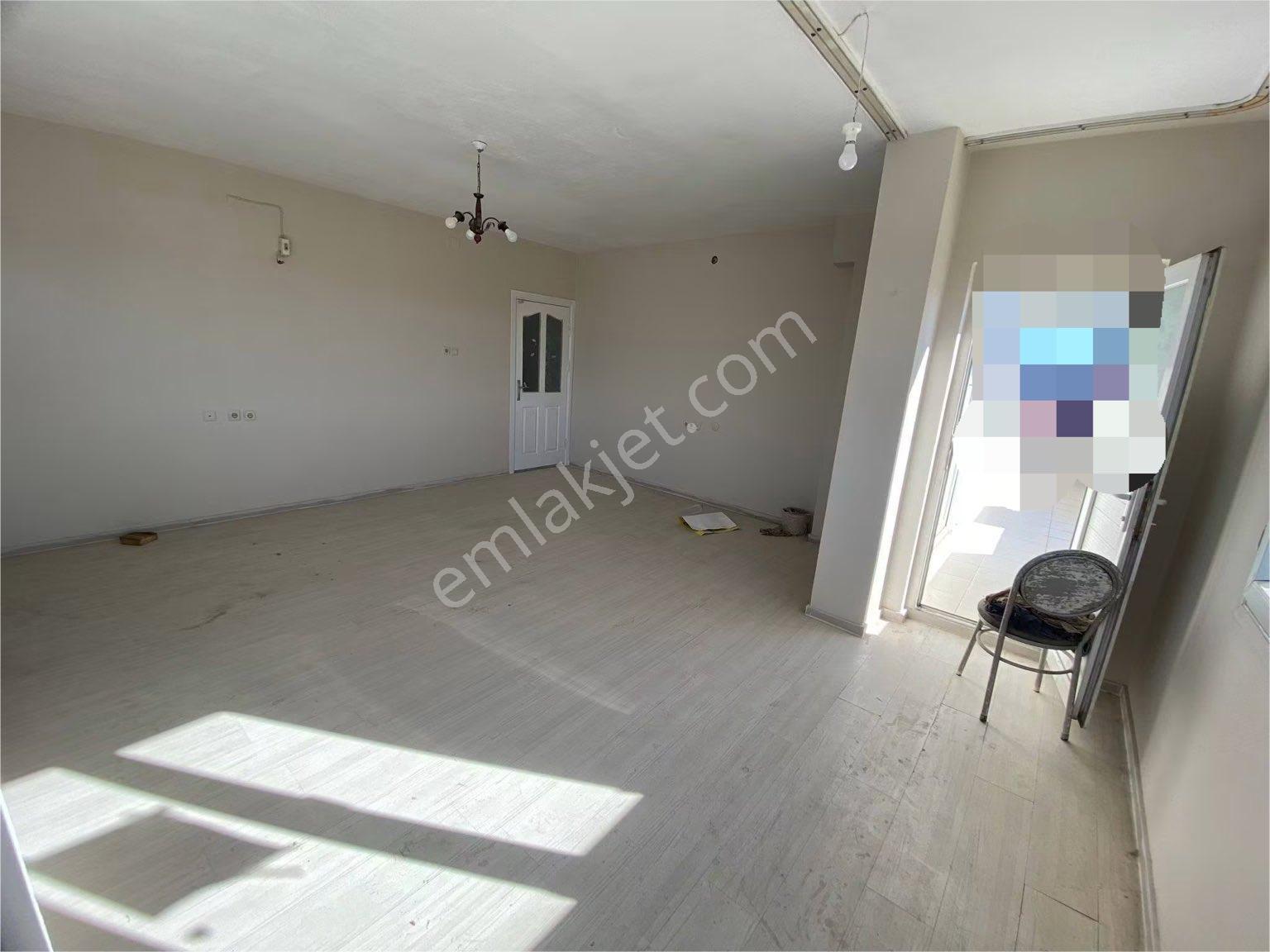 İsmetpaşa’da Kaçırılmayacak Fırsat! Geniş Oturumlu 4+1 Müstakil Kiralık Ev - Görsel 4
