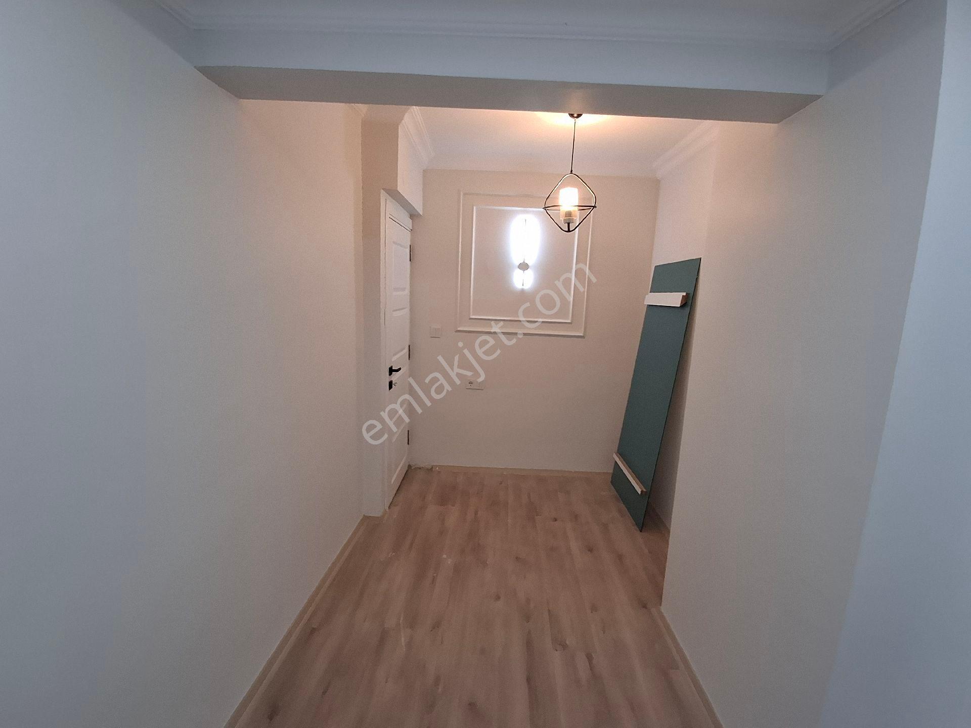 İstanbul Caddesinin Arka Sokağında Sıfır Tadilatlı Satılık Daire - Görsel 10