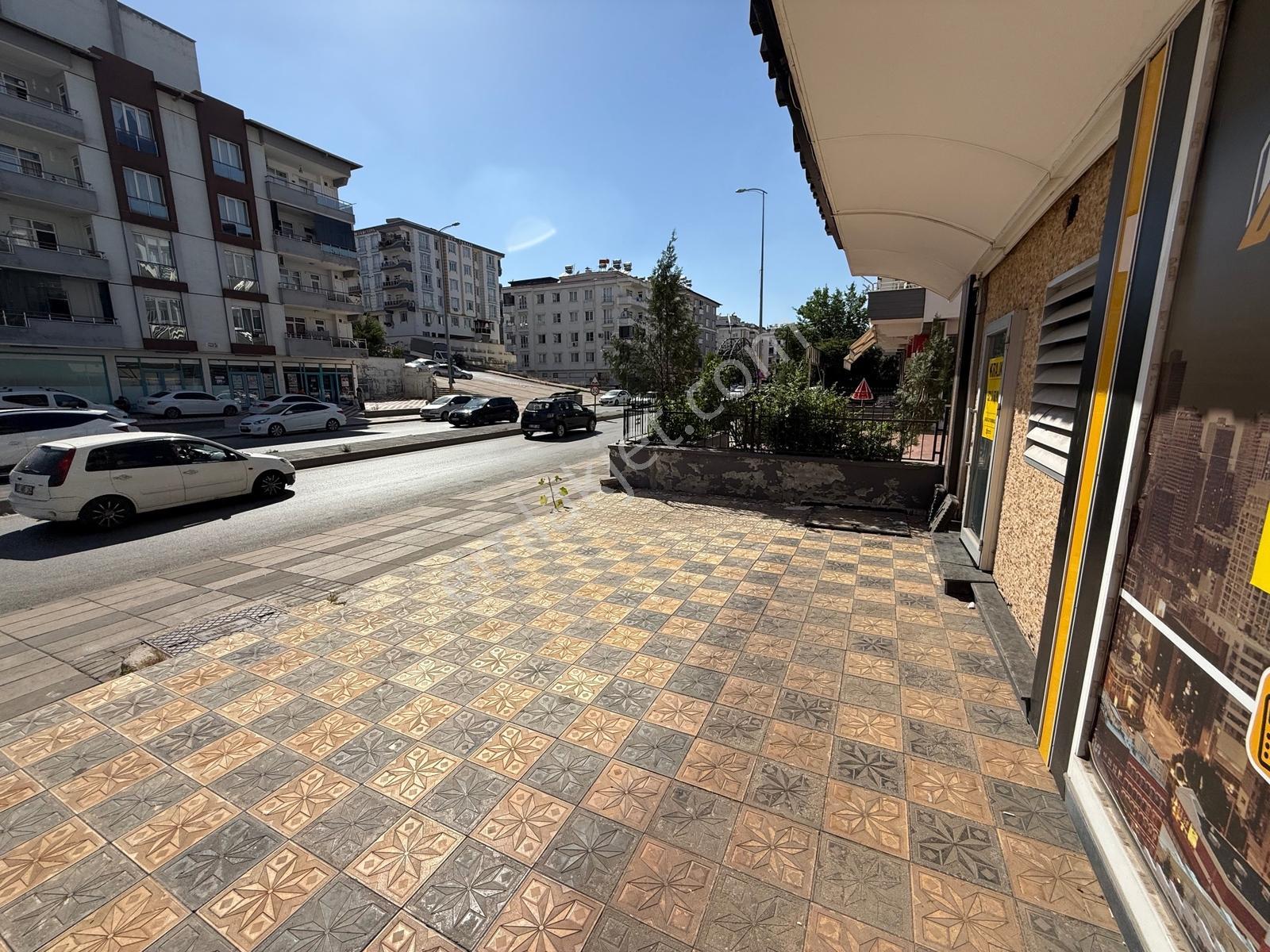 75. Yıl Mah. Gap Gross Civarında Cadde Üstü Kiralık Dükkan - Görsel 4