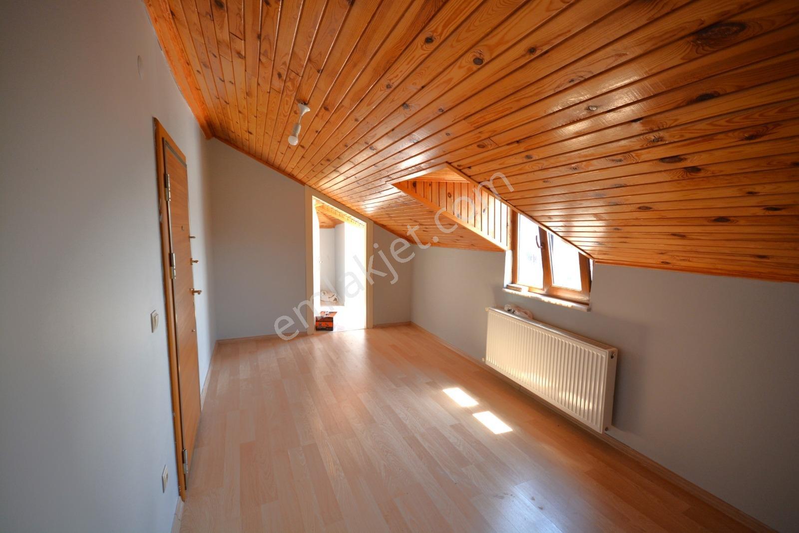 Kiralık Çatı Dubleks Daire 2+1 Asansör Çalışmıyor 80 M2 İskanlı - Görsel 20