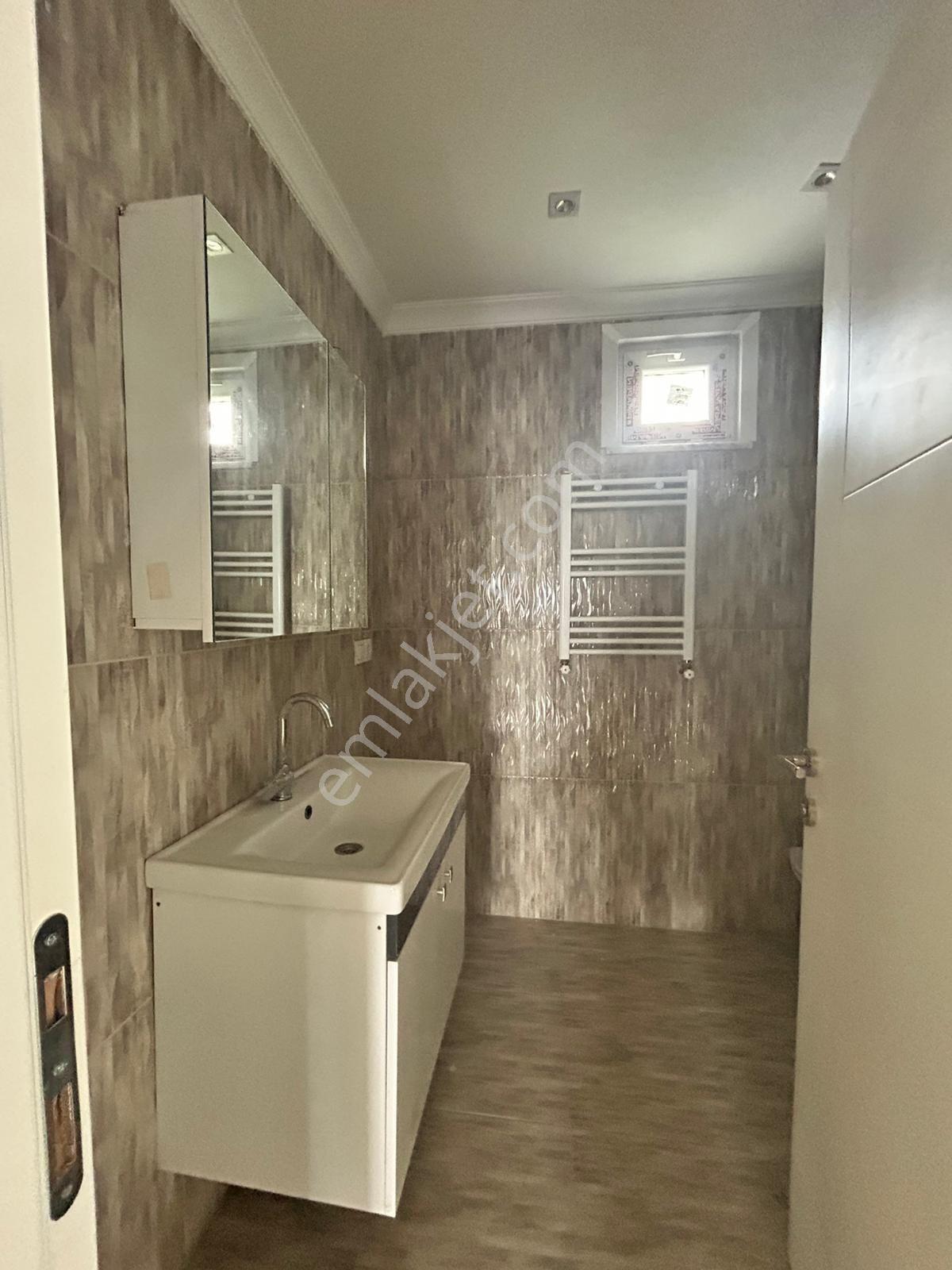 Mertcan Dan Mithatpaşa Cad. Üzerinde 4+1 Teraslı Lüks Dubleks Daire - Görsel 23