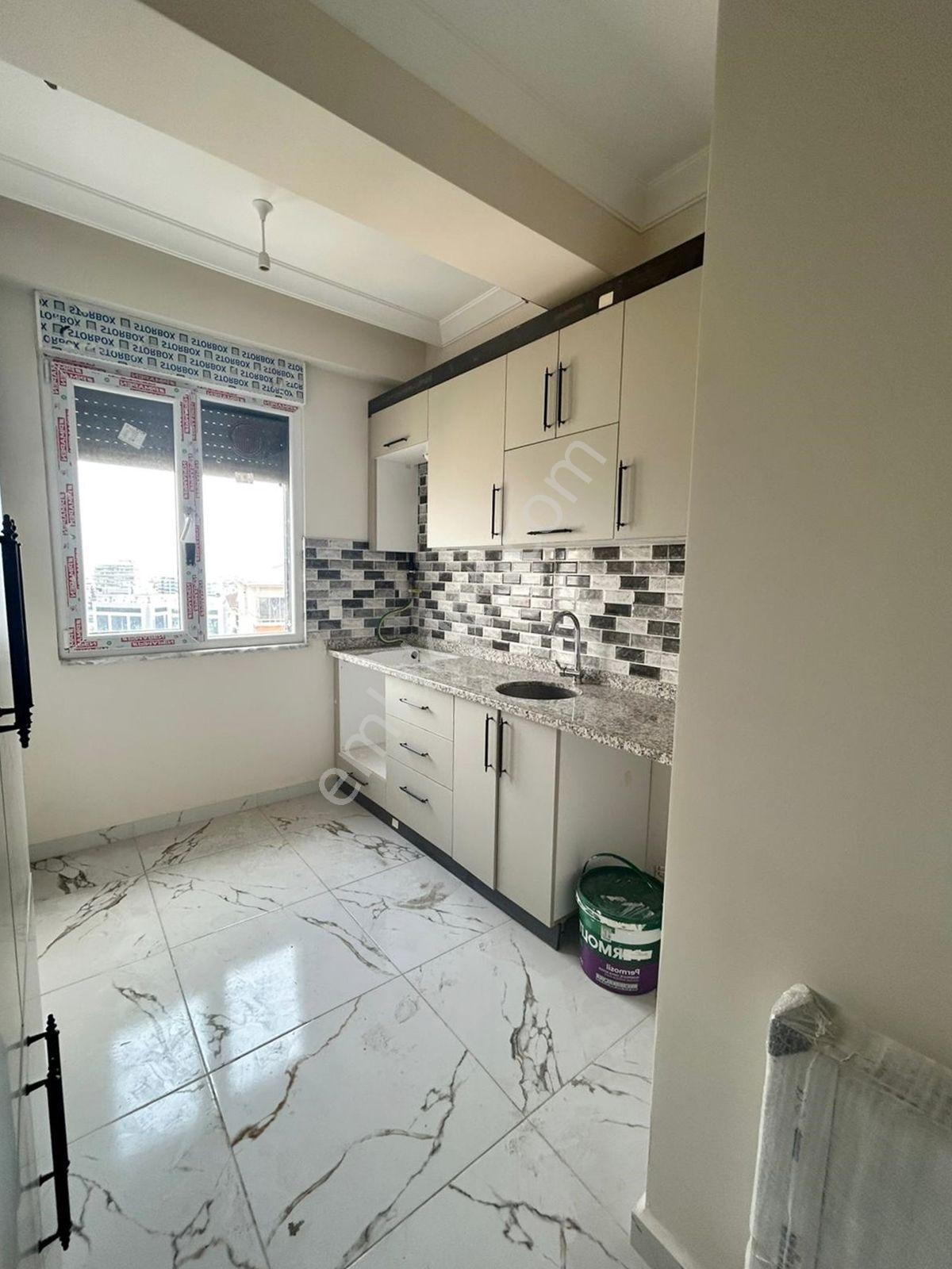 Mertcan Dan Mithatpaşa Cad. Üzerinde 4+1 Teraslı Lüks Dubleks Daire - Görsel 20
