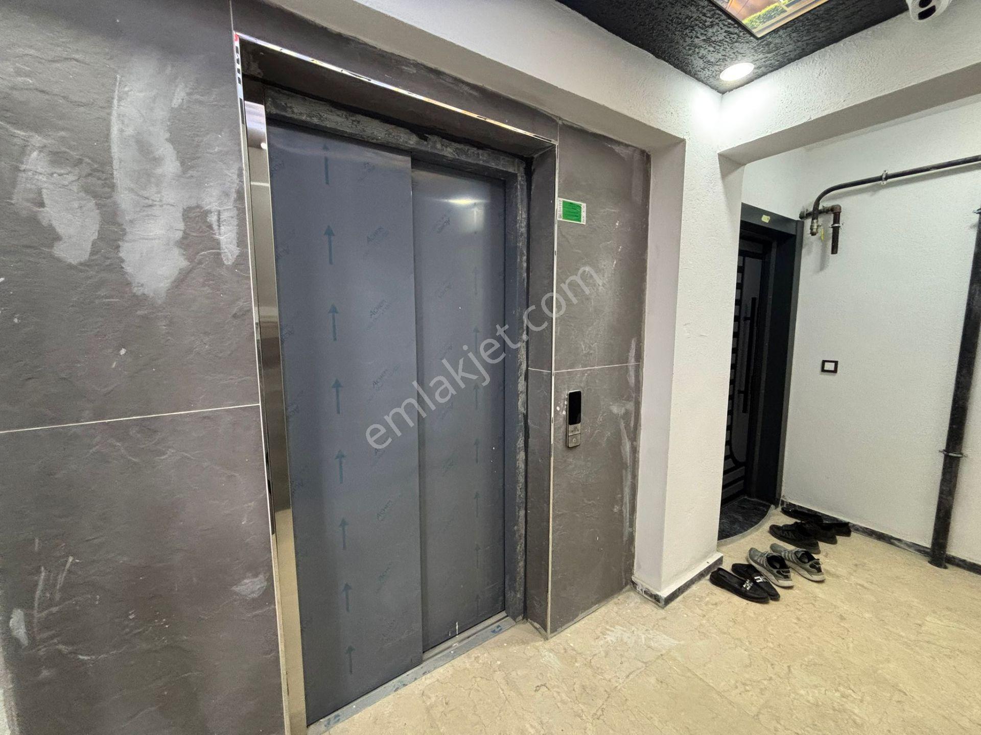 **eryıldız İnşaat'tan**merkezi Konumda İskanlı 95m2 2+1 Ön Cephe - Görsel 31