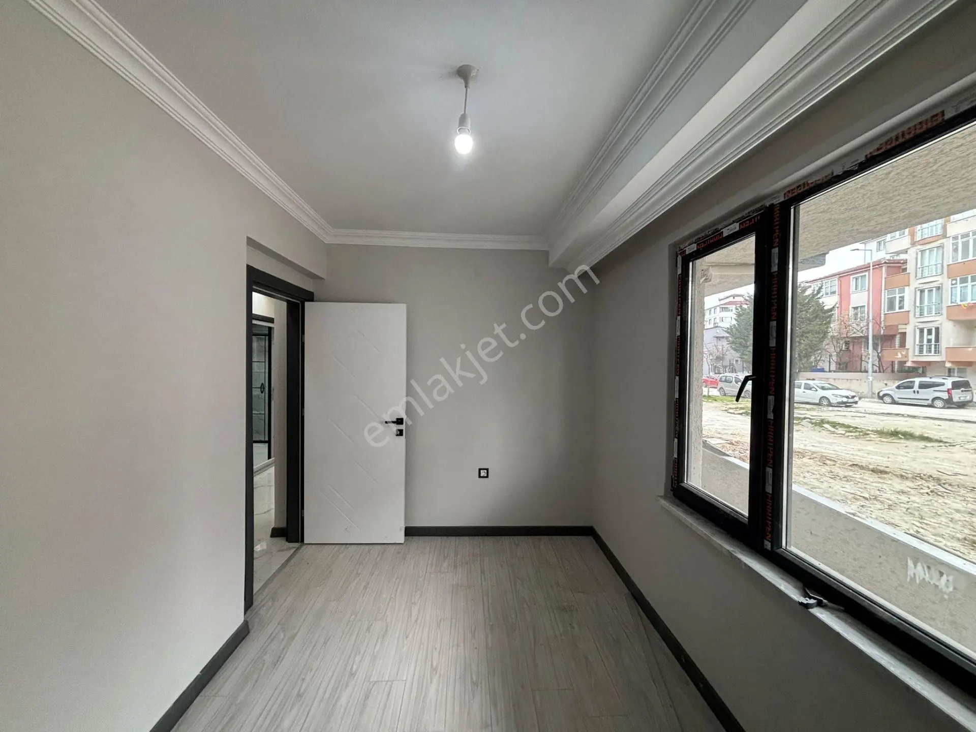 **eryıldız İnşaat'tan**merkezi Konumda İskanlı 95m2 2+1 Ön Cephe - Görsel 20