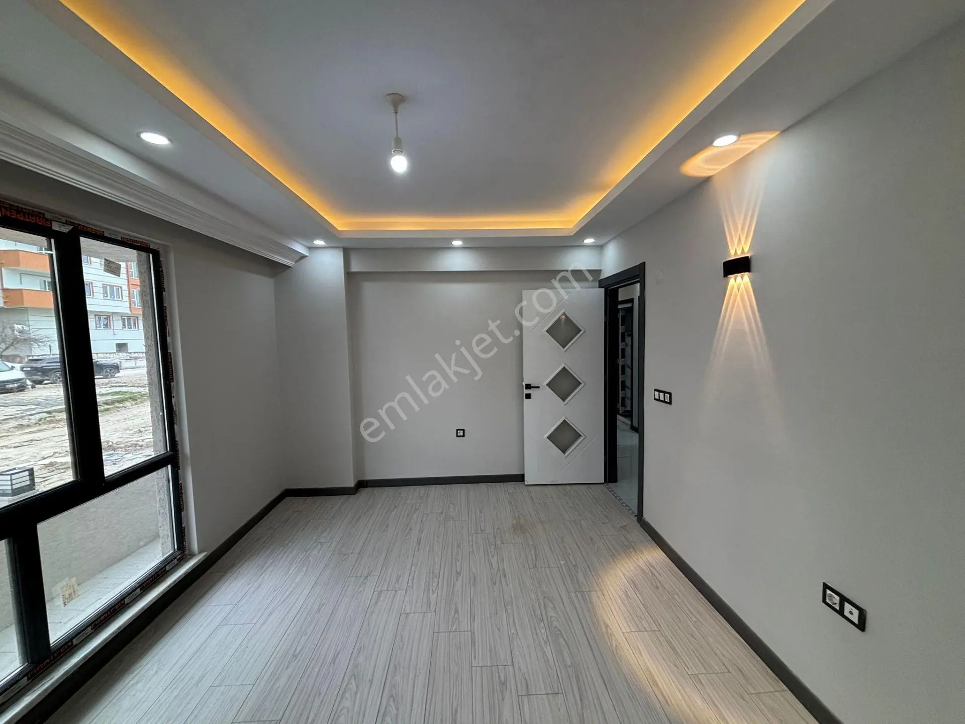 **eryıldız İnşaat'tan**merkezi Konumda İskanlı 95m2 2+1 Ön Cephe - Görsel 17