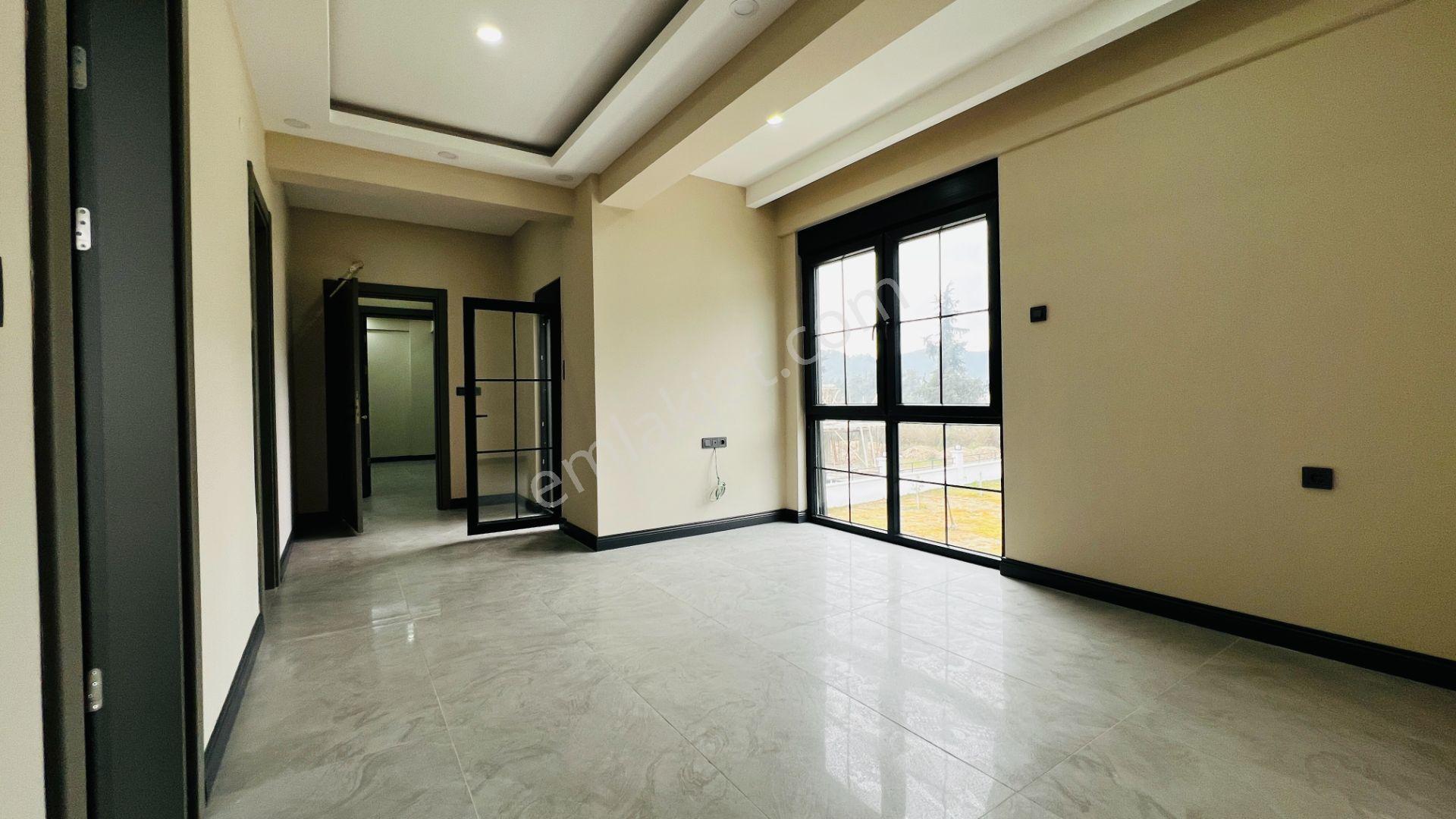 Kemerde 1176 M² Arsa Üzerinde Satılık Villa. ! - Görsel 27