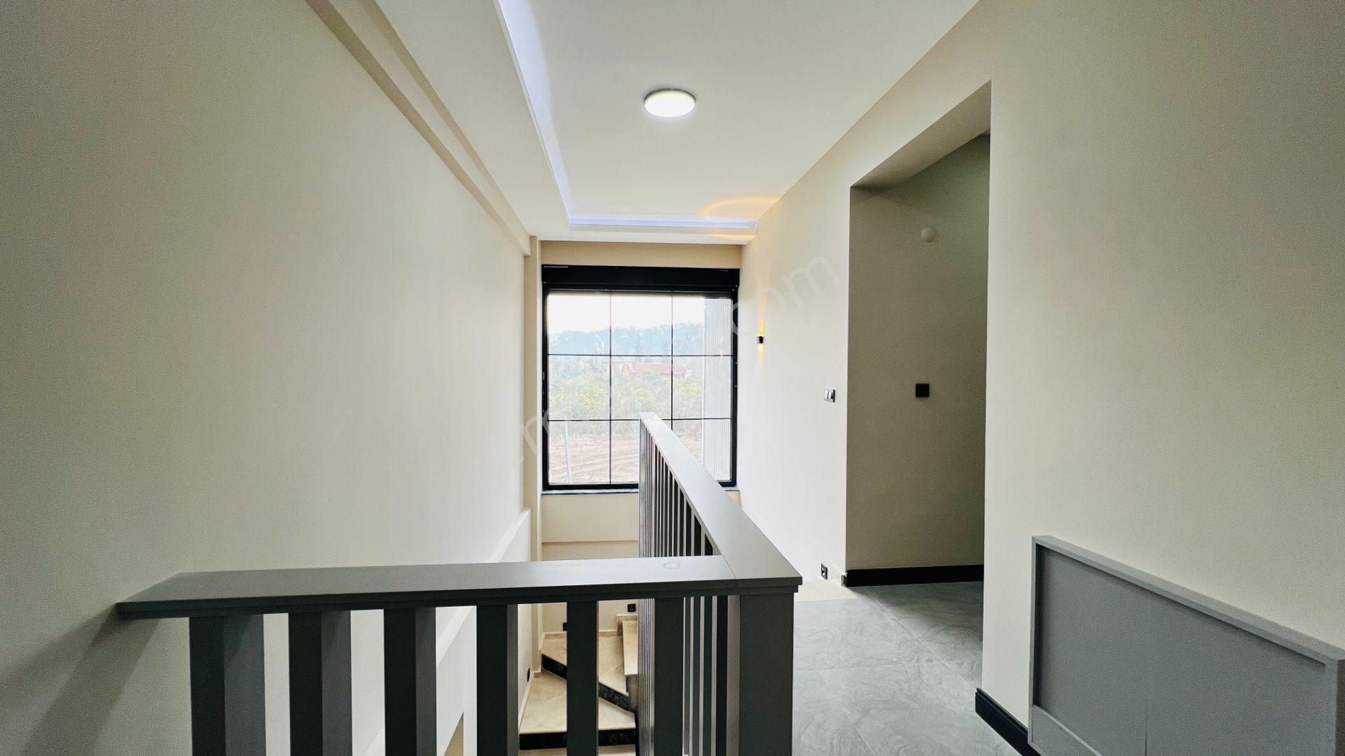 Kemerde 1176 M² Arsa Üzerinde Satılık Villa. ! - Görsel 35