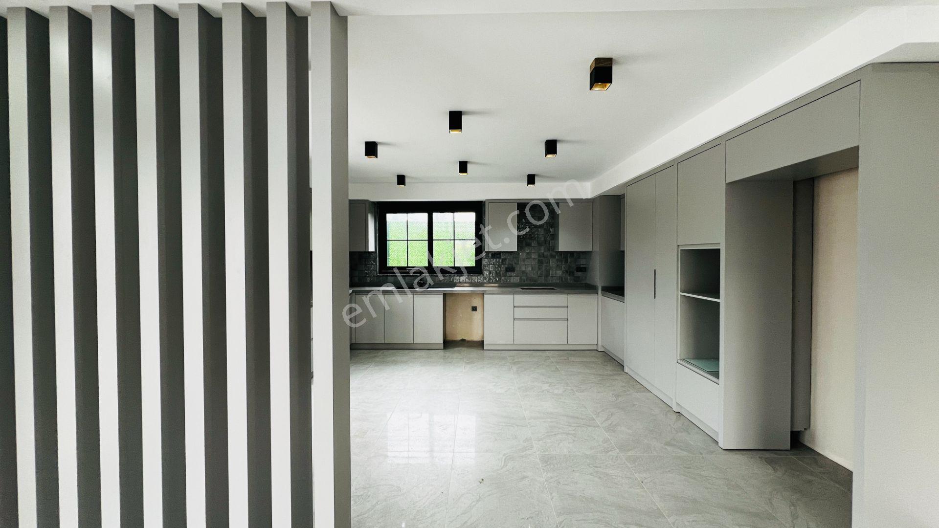 Kemerde 1176 M² Arsa Üzerinde Satılık Villa. ! - Görsel 11