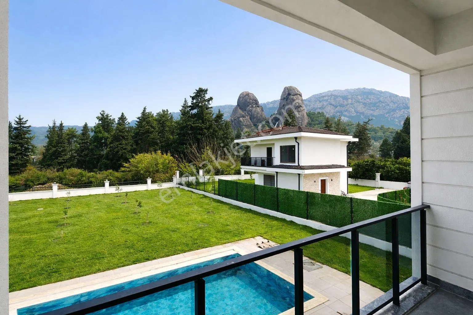 Kemerde 1176 M² Arsa Üzerinde Satılık Villa. ! - Görsel 3