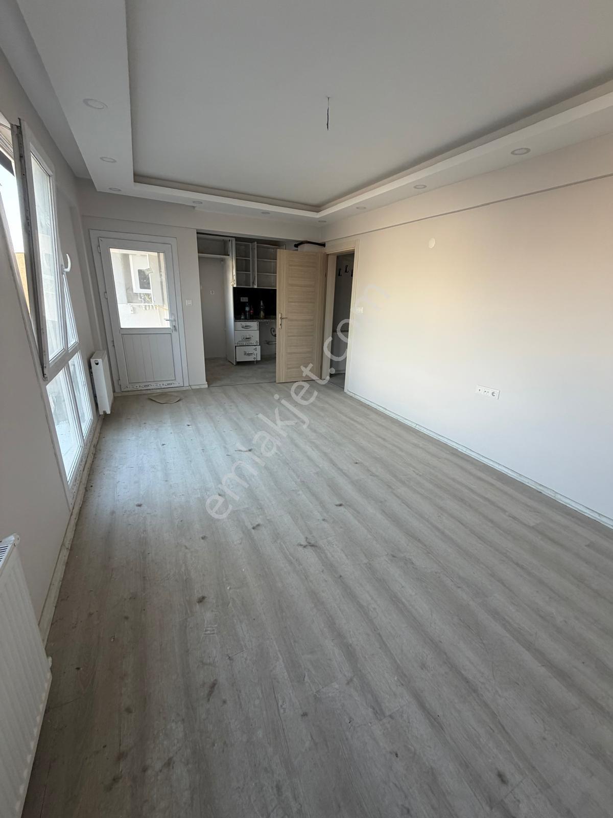 Boyaka'da Sıfır 3+1 Ara Kat Kiralık Daire (110m²)