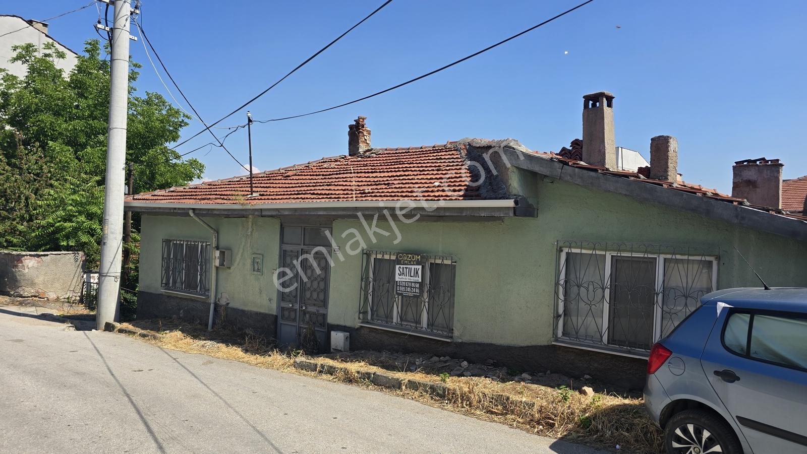 Çarşı Mah Fabrika Cad. Yatırımlık 4 Kat İmar Potansiyelli Ev