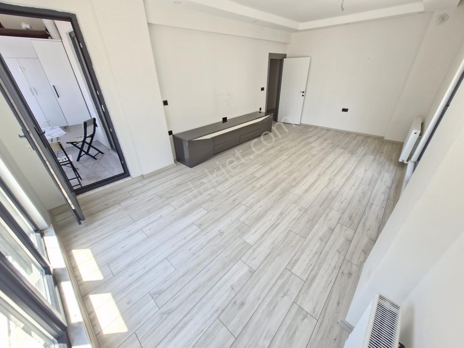 Cadde Üzeri 3+1 Doğalgazlı Ebeveny Banyolu Satılık Daire - Görsel 26