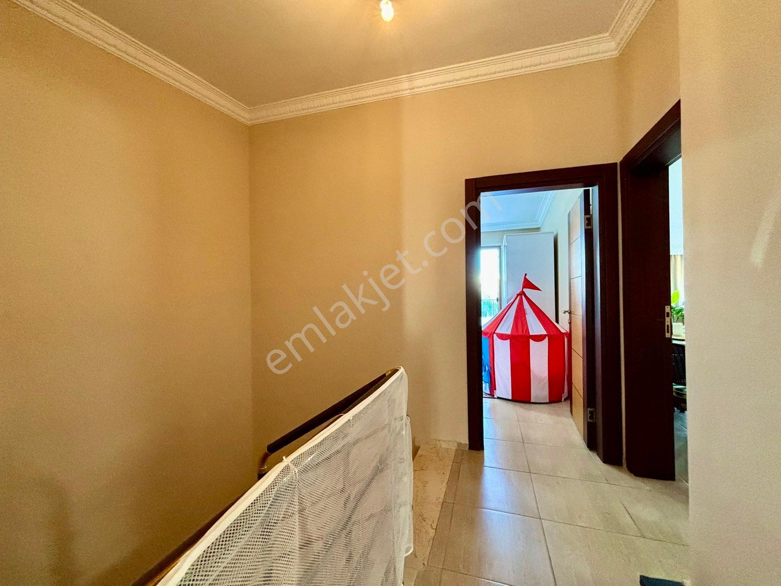 Didim’de Havuzlu Sitede Satılık 3+1 Eşyalı Dubleks Daire - Görsel 9