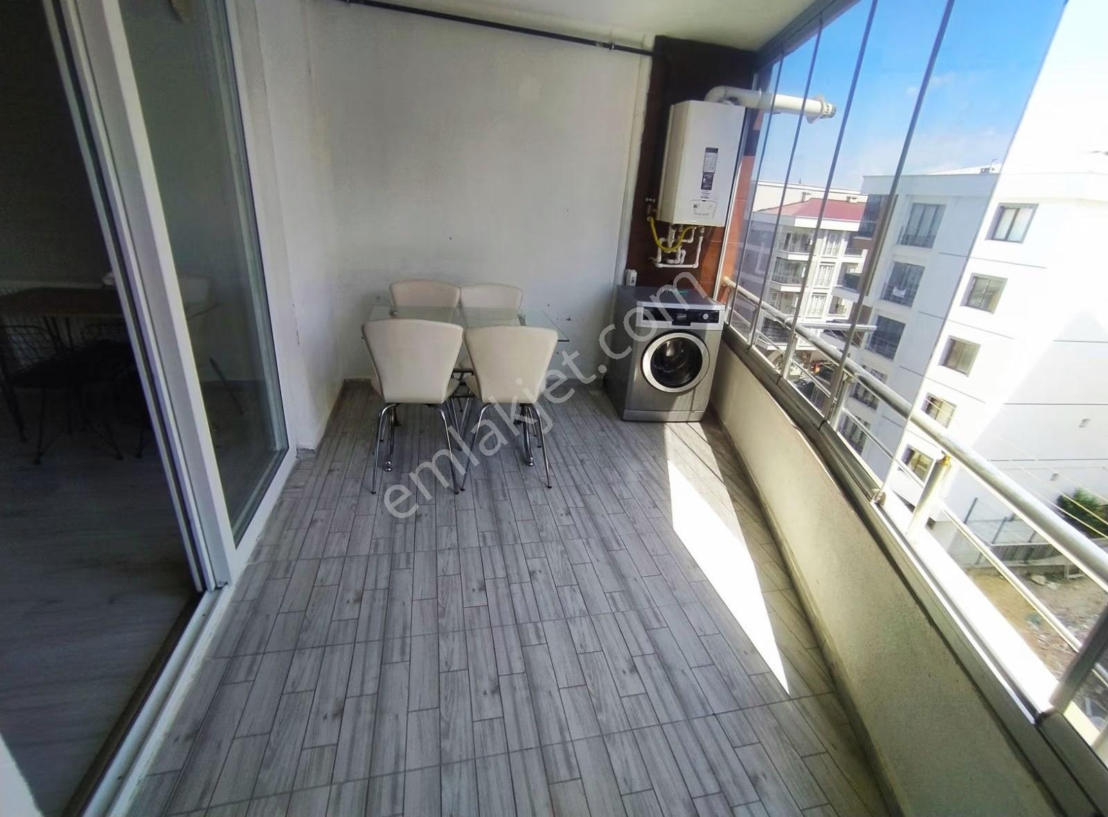 Tramvay Durağına 5 Dk Geniş Eşyalı Daire - Görsel 11