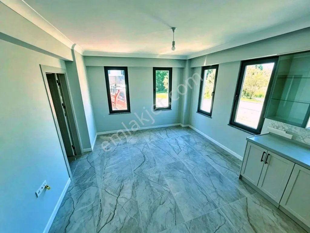 Uytundan Gürede Mustakil Tadında Sıfır 1+1 Satılık Lüks Daire - Görsel 3