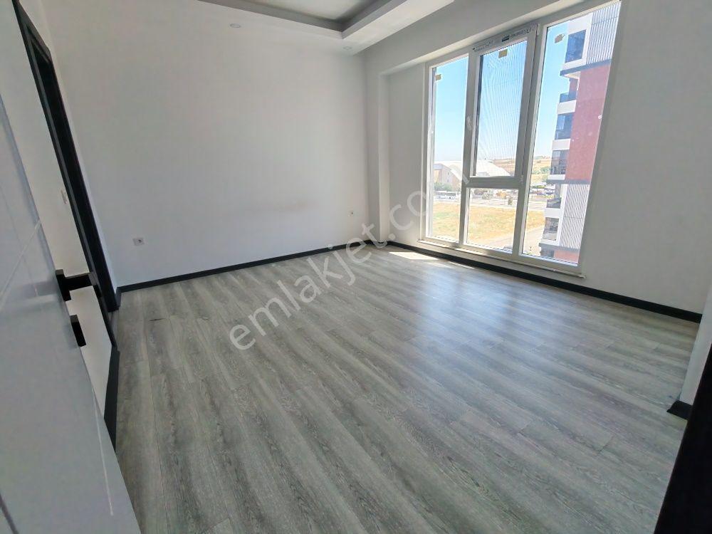 Çorlu Hürriyet Mahallesi İzsiz Towers'ta Kiralık 3+1 Lüks Daire - Görsel 15