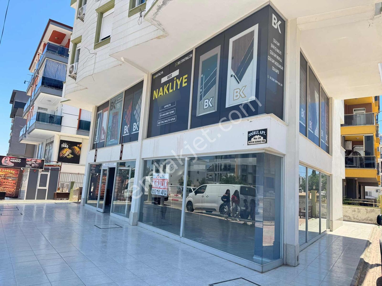 Fevziçakmak Mah İşlek Cadde Üstü 3 Katlı Kiralık Dükkan - Görsel 2
