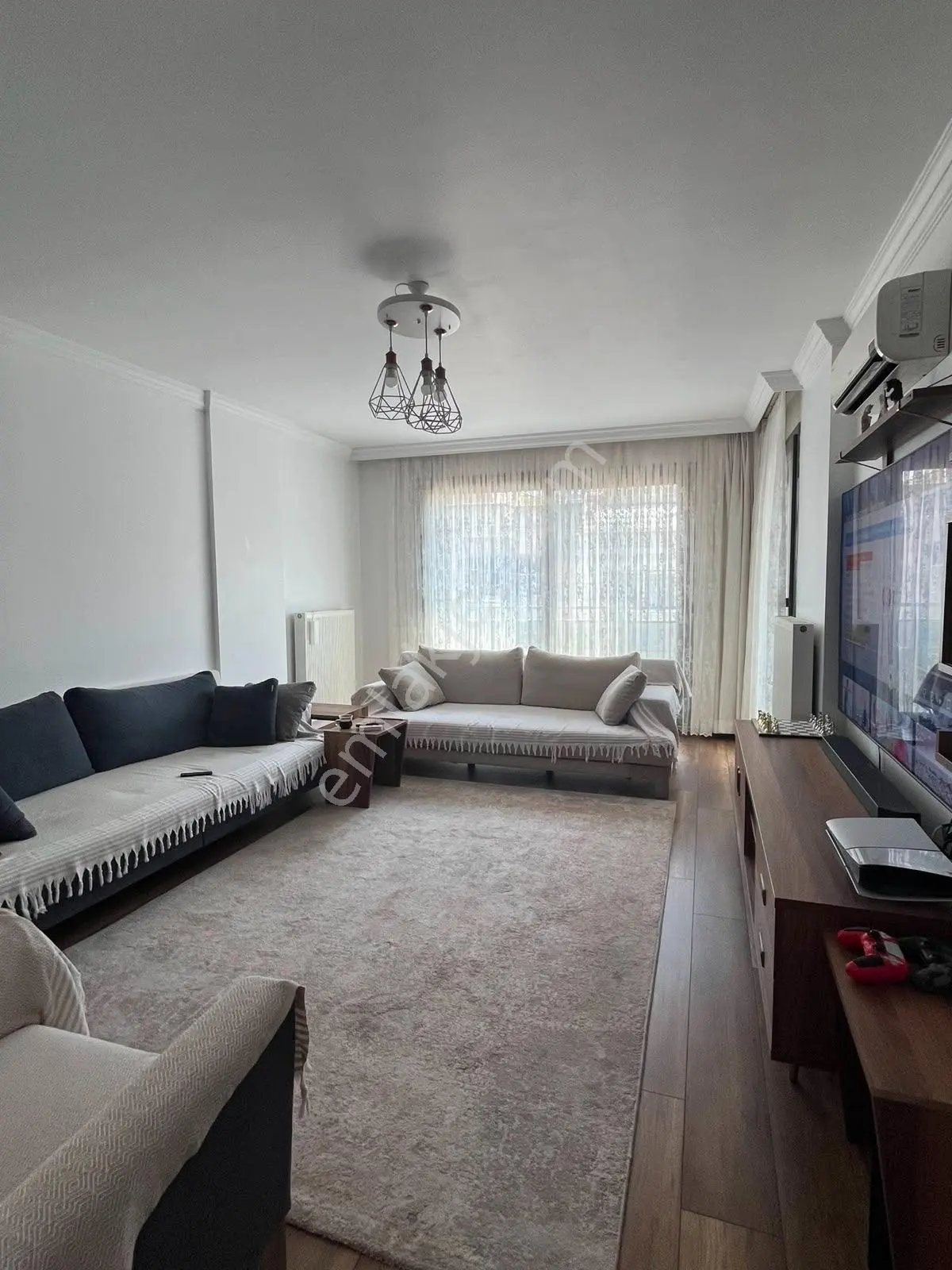 Buca Laleli’de Aileler İçin İdeal: 145m², Ebeveyn Banyolu & Açık Otoparklı Daire - Görsel 2
