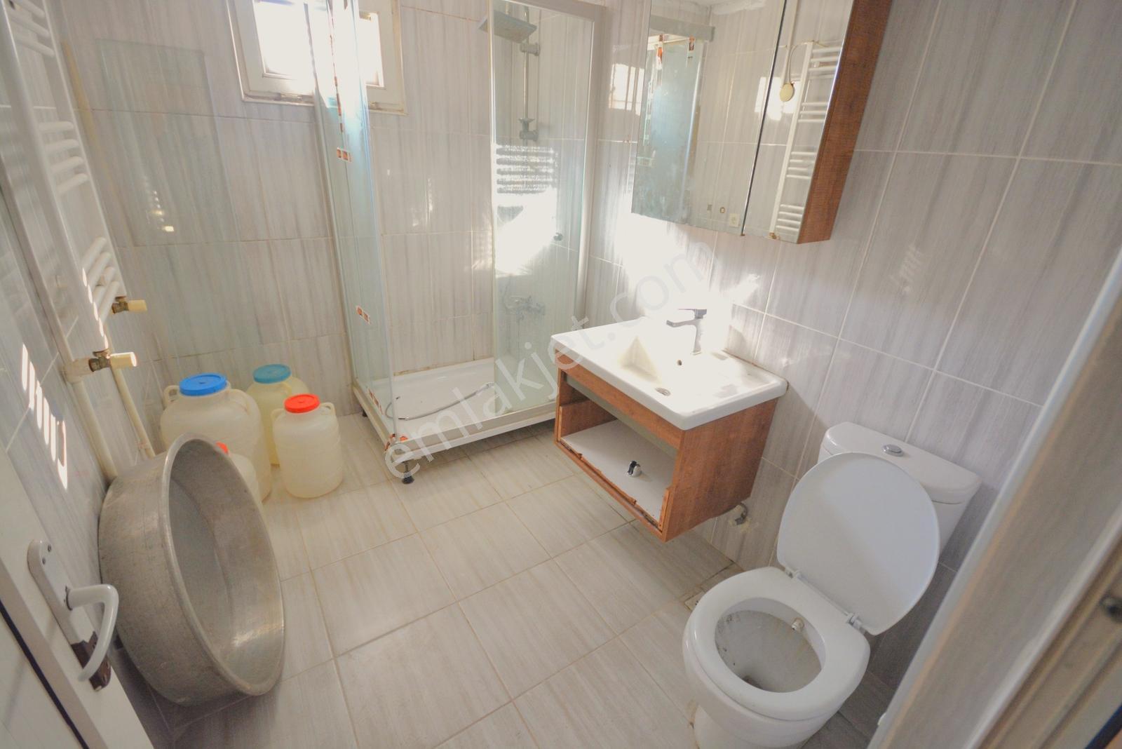 Kiralık Daire 4+1 Üst Kat 120 M2 Konumu Güzel Asansör Yok - Görsel 23
