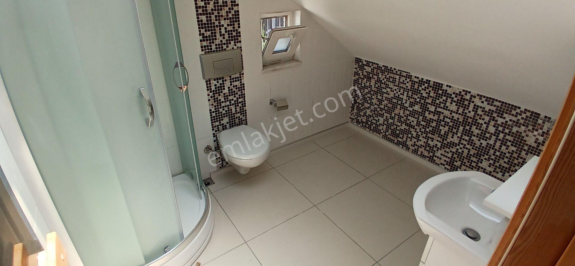 Polat Emlak...site İçerisinde, Tamamen Yenilenmiş Köşe Villa - Görsel 26