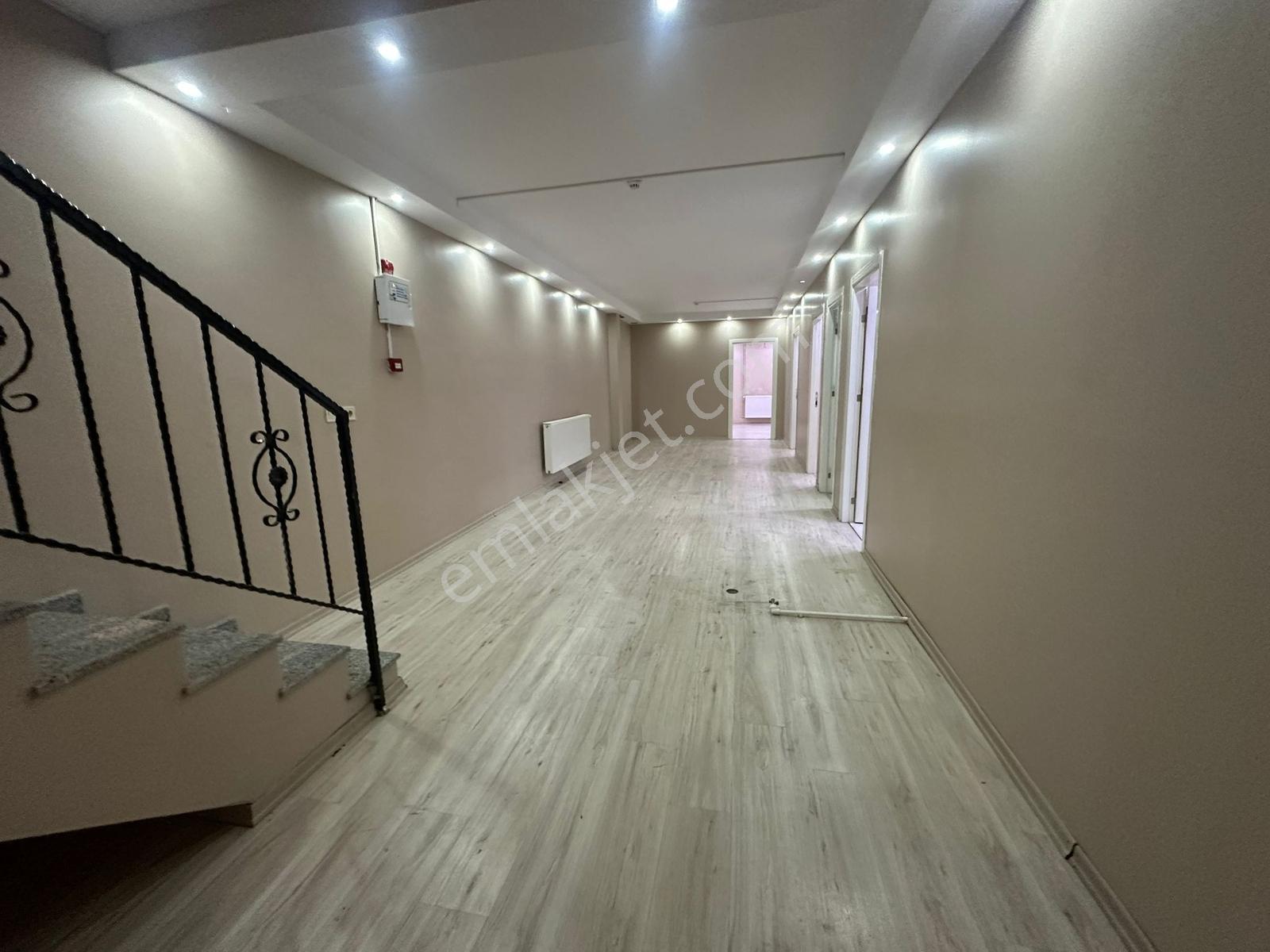 Beykent Vista4 Resıdencede Kiralık 3 Katlı Dükkan - Görsel 4