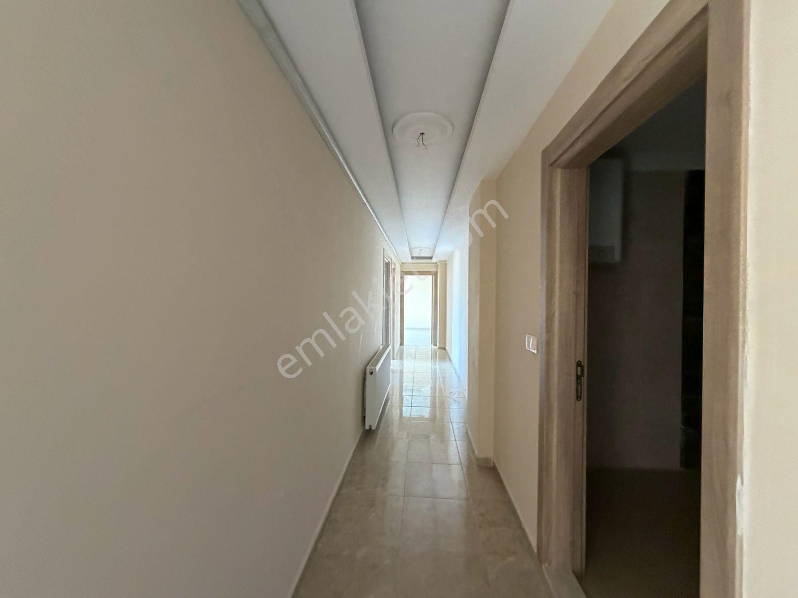 Edremit Cennetayağı'nda Geniş Balkonlu 4+1 Satılık Daire - Görsel 8