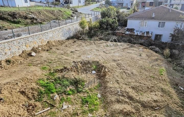 Şehrin Göbeğinde Ted Kolejinin Altında 361 M2 İmarlı Fırsat Arsa
