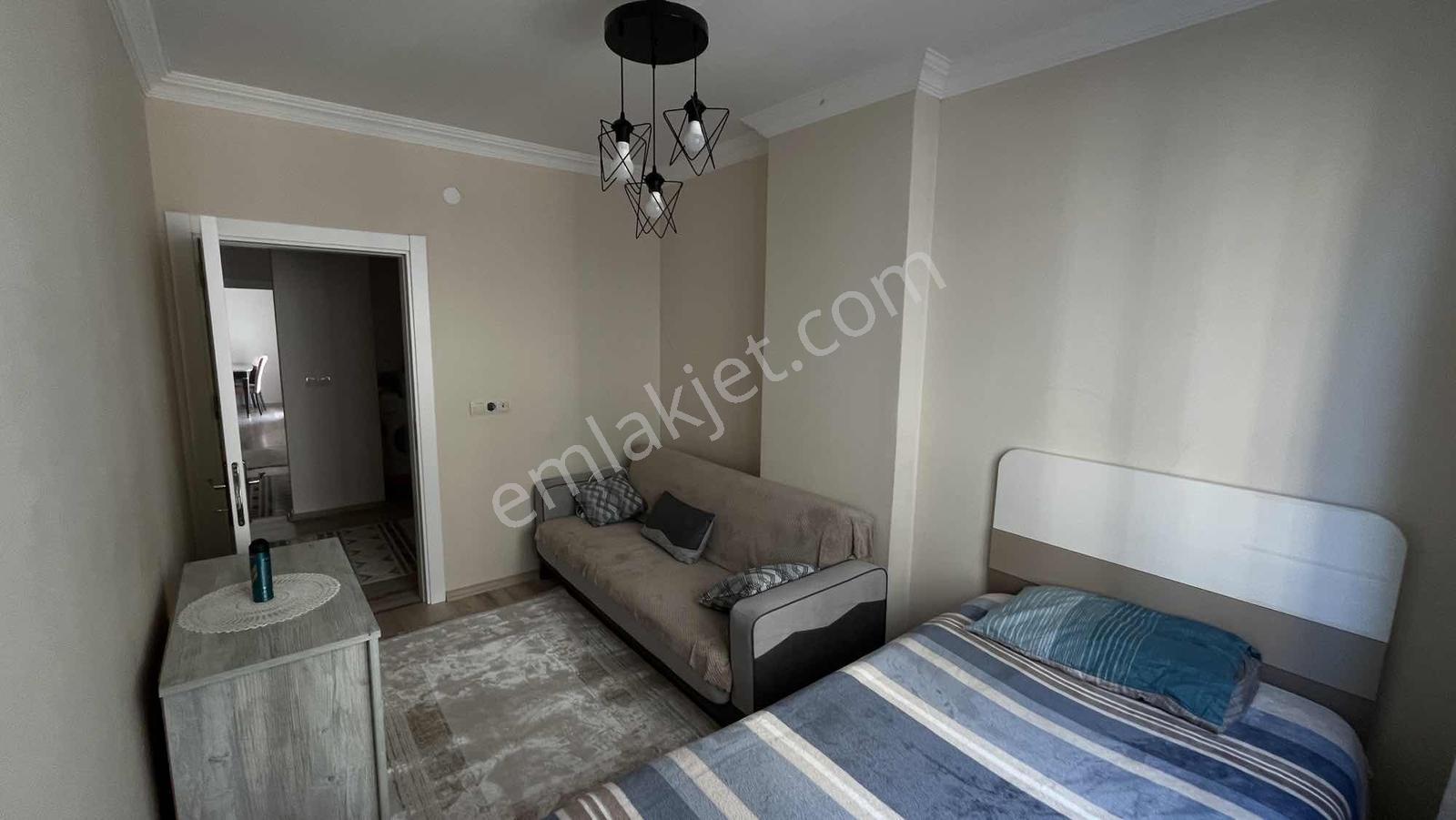 Rw Taka | Araklı Merkezde Eşyalı Kiralık Daire - Görsel 2