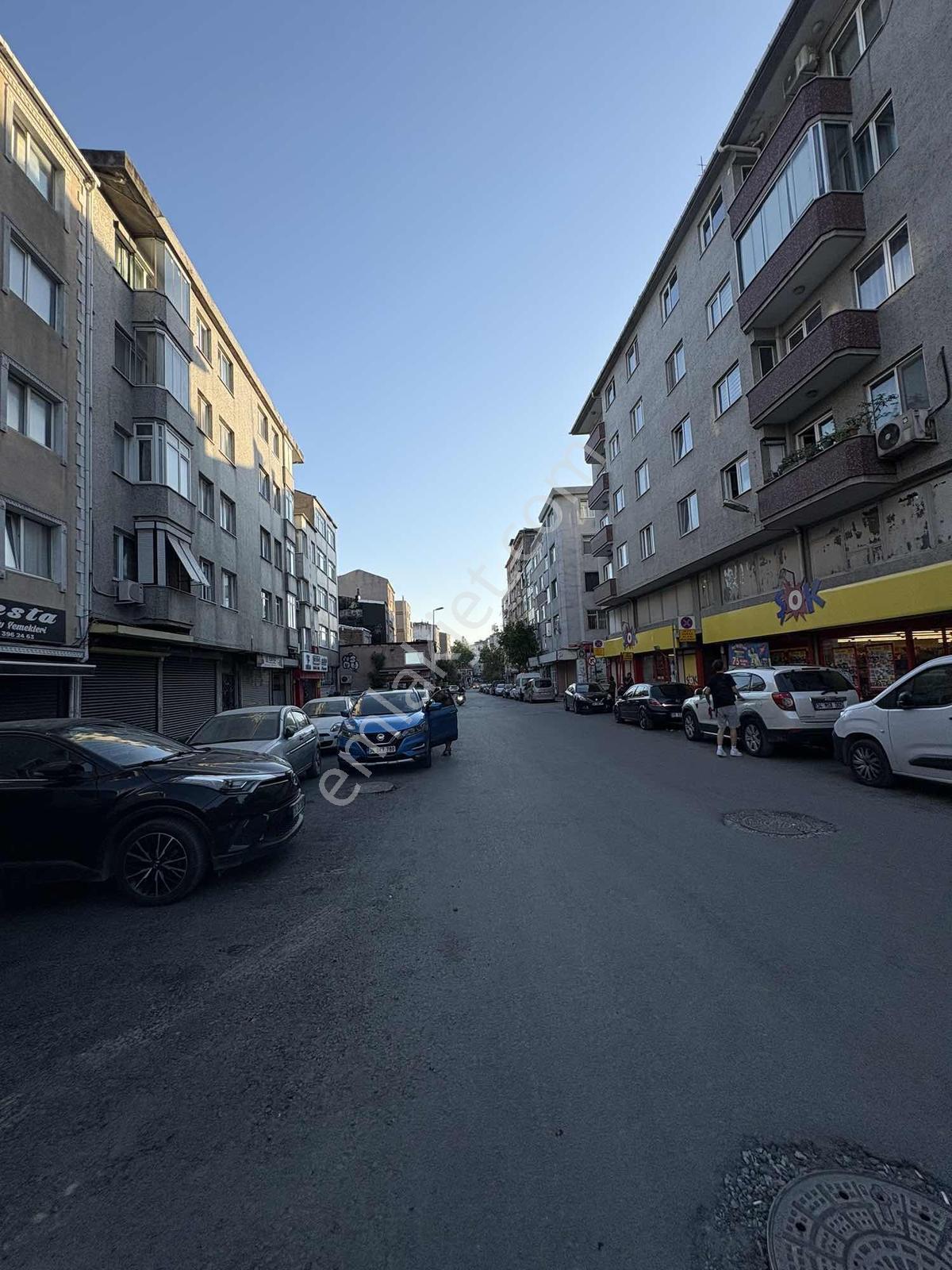 Samatya Sahilde Deniz Manzaralı Sıfır 1+1 Balkonlu Daire - Görsel 2