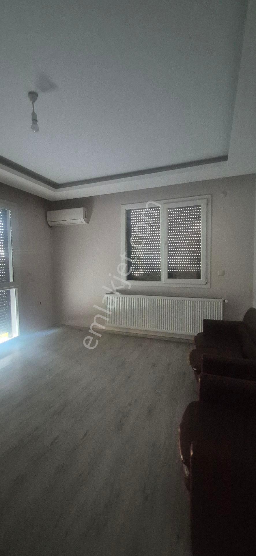 Bornova Doğanlar Da 1+1 Kiralık Daire - Görsel 12