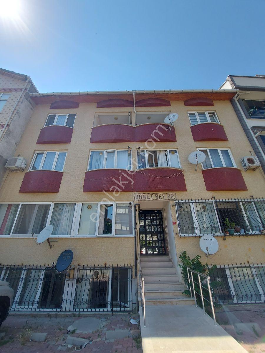 Esatpaşa'da Çift Kapalı Balkonlu & Özel Bahçeli Satılık 2+1