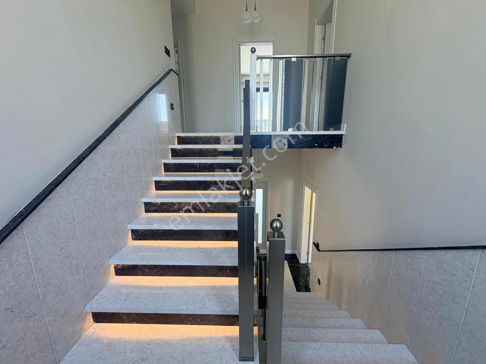 Avcı'dan Güre'de Tam Müstakil 350m2 Arsalı Villa - Görsel 3
