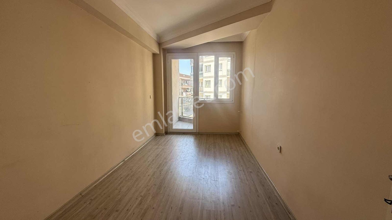 Yeşilyurt Vatan Mah. 2+1, 1. Kat, 3 Balkonlu, Satılık Daire - Görsel 23