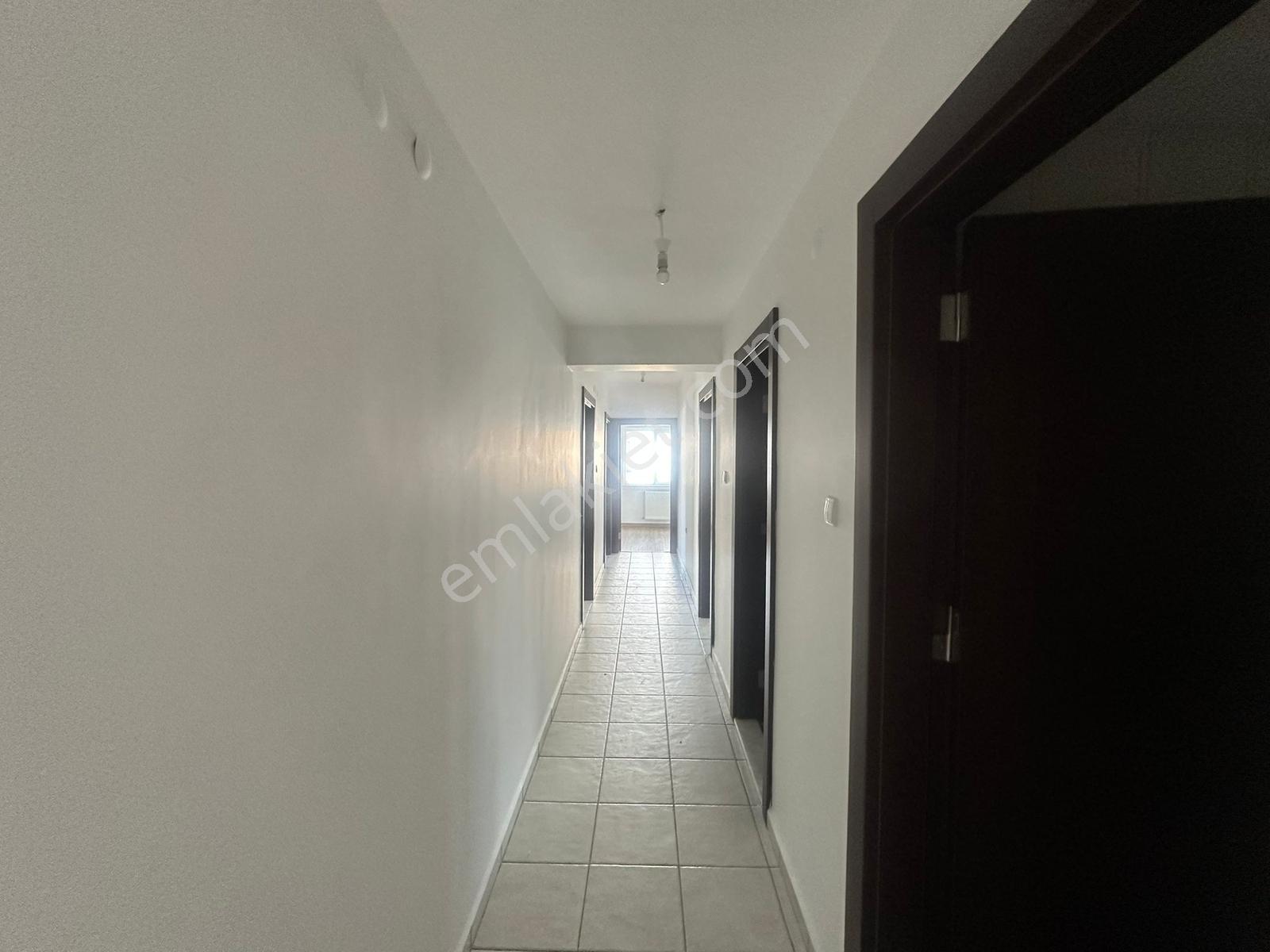 Bağlıca Merkezde Kiralık Ferah Ve Kullanışlı 4+1 Daire - Görsel 28