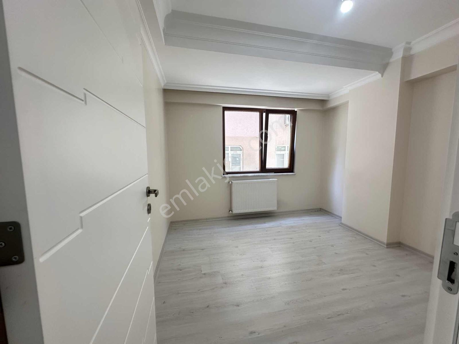 Başokur'dan Bahçelievler Siyavuşpaşa Mh. Çamlıkyakını 3+1 Daire - Görsel 12