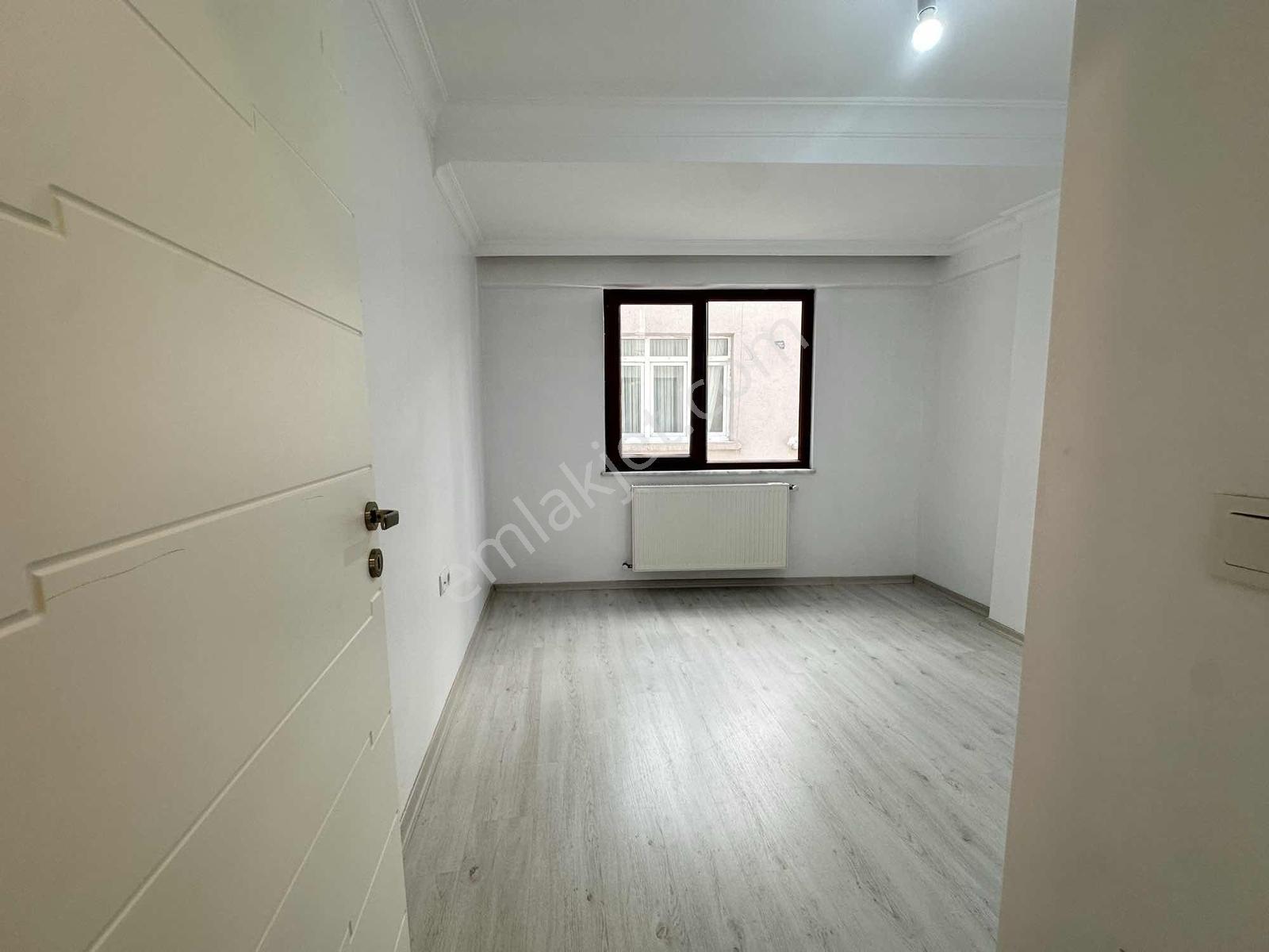 Başokur'dan Bahçelievler Siyavuşpaşa Mh. Çamlıkyakını 3+1 Daire - Görsel 18