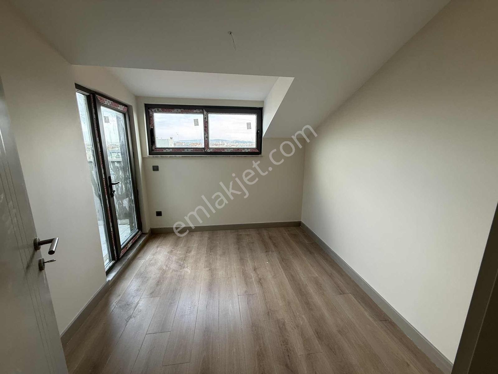 Çengelköy Loftta Boğaz Manzaralı Prestijli 5+2 Dubleks - Görsel 29