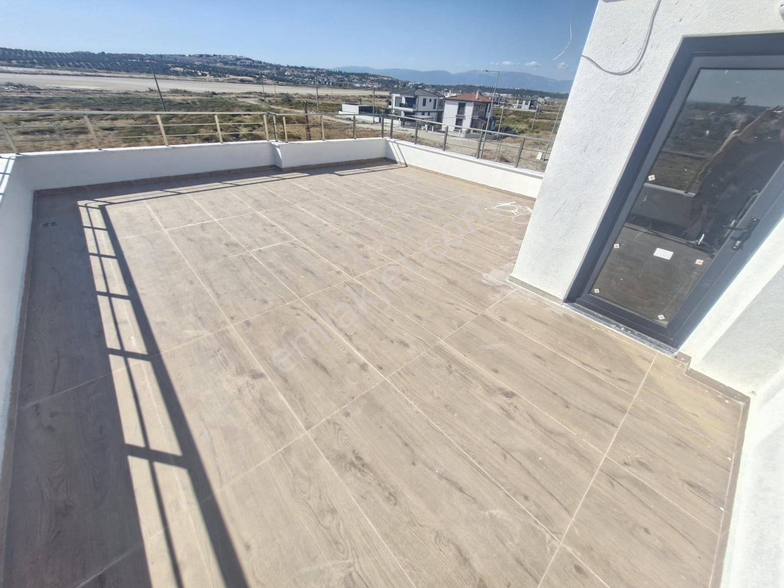 Huzur'dan Deniz Manzaralı Ultra Lüx Kaliteli Satılık Villa - Görsel 35
