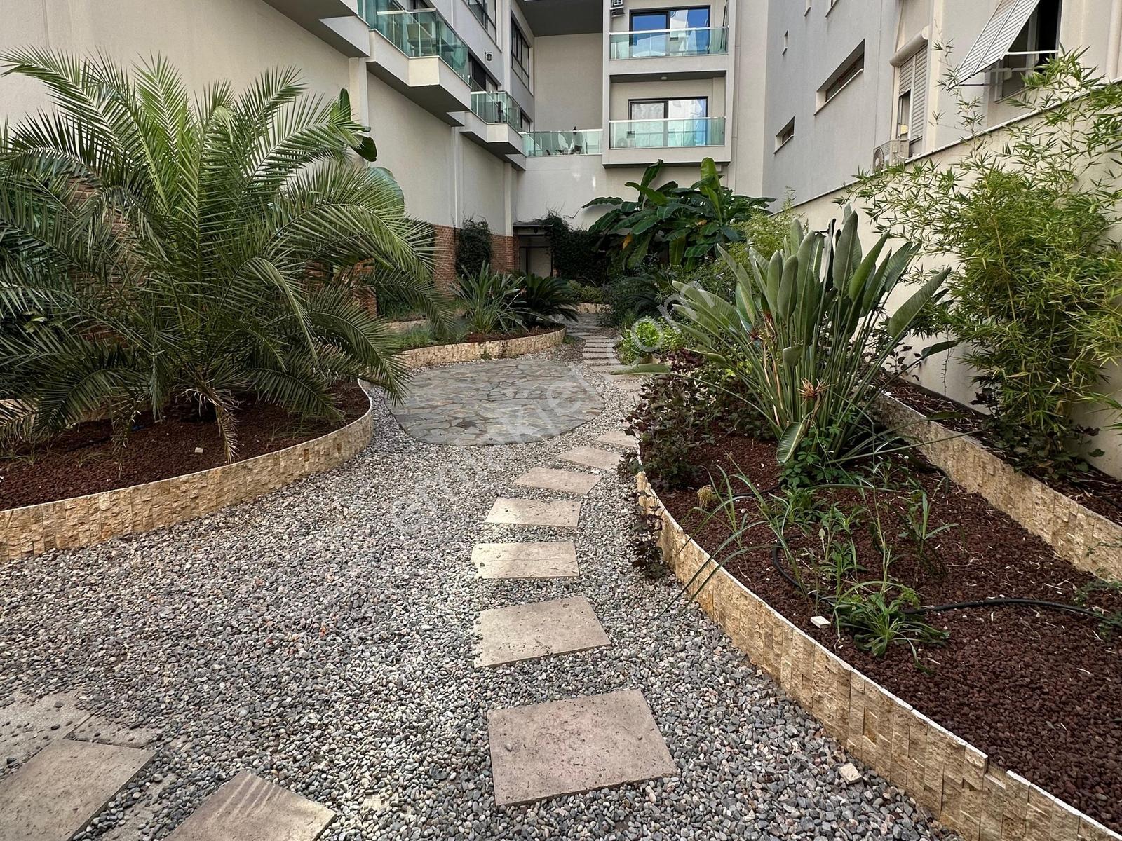 Karşıyaka Anadolu Caddesi Üzeri Kiralık 2+1 Daire - Görsel 7