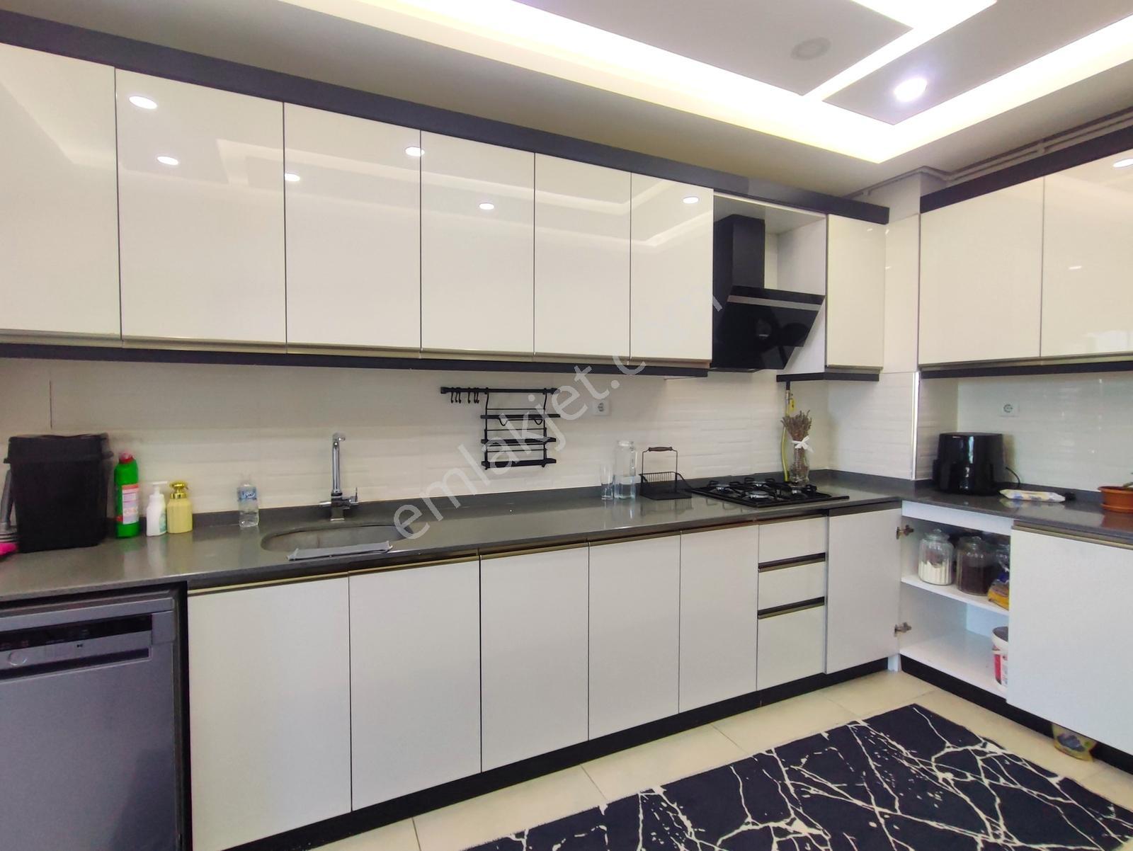Kastamonu Emlak Gayrimenkul Lüks Kiralık Eşyalı Geniş 3+1 Daire - Görsel 16