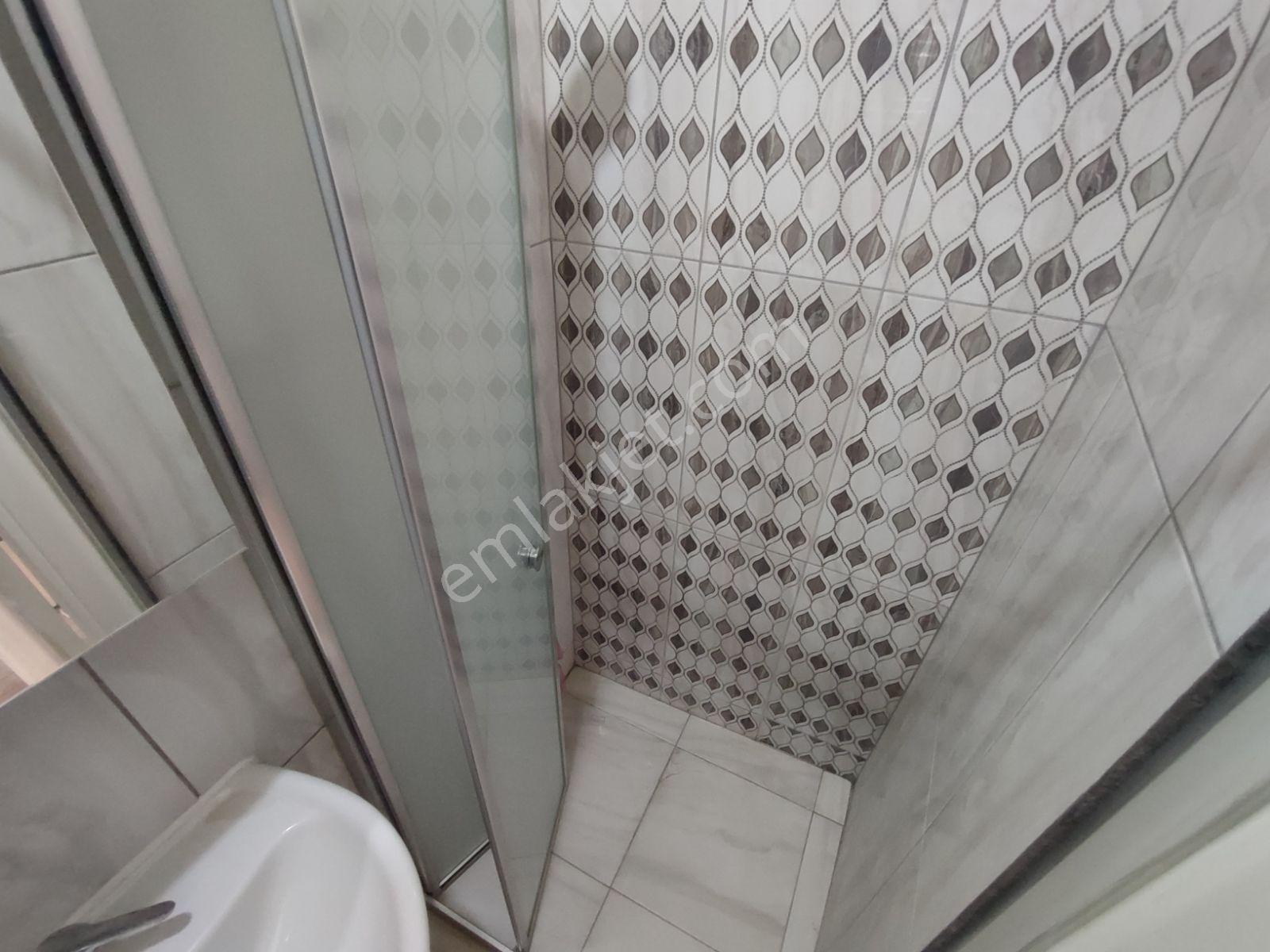Altıparmakta 1+1 Kiralık Daire - 3 Yıllık Bina - Görsel 8