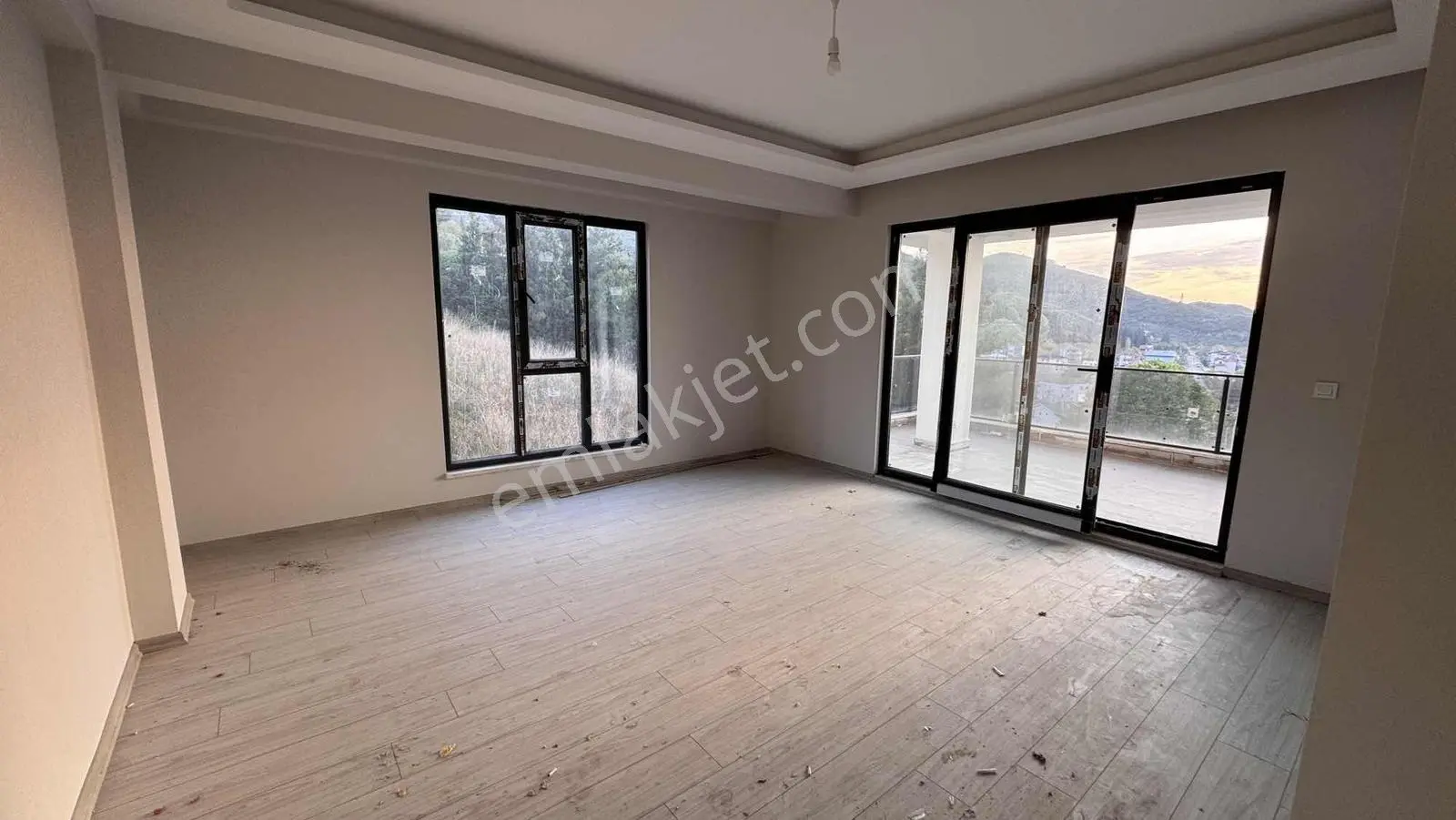 Köprü Ve Deniz Manzaralı Sıfır Satılık İkiz Villa - Görsel 28