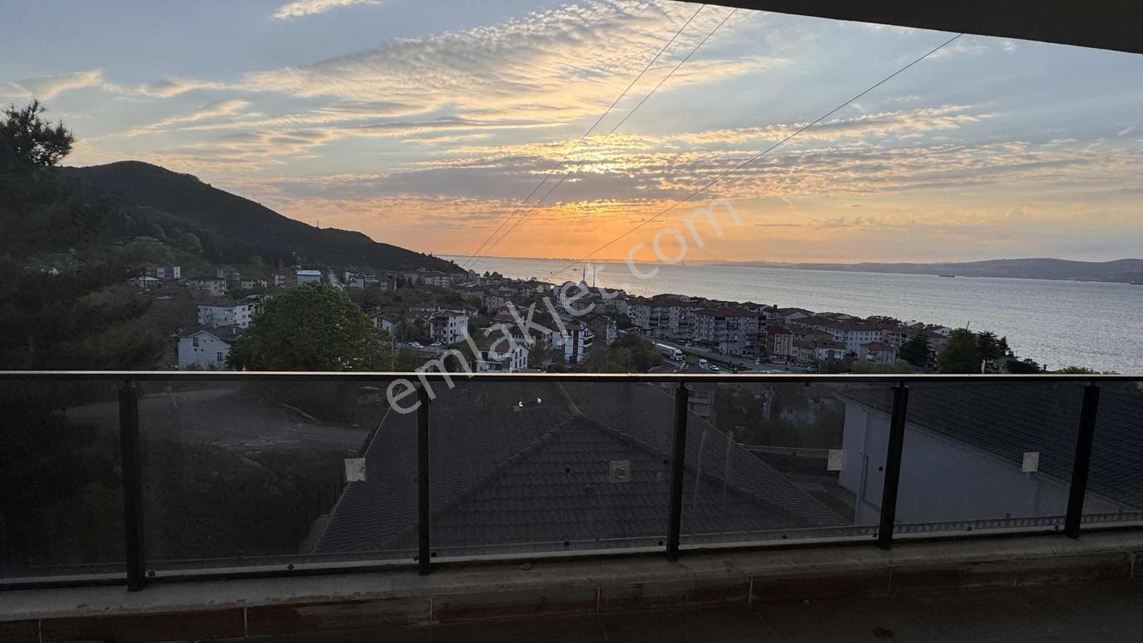 Köprü Ve Deniz Manzaralı Sıfır Satılık İkiz Villa - Görsel 10